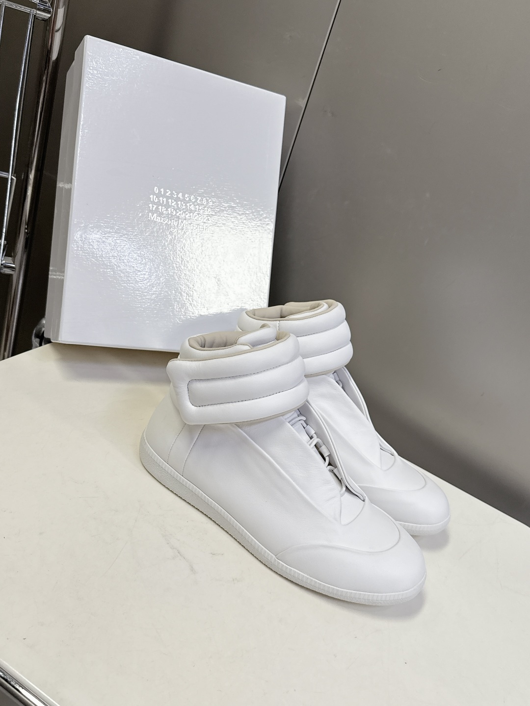 男装➕10 Martin Margiela马吉拉纯Future情侣款 运动鞋 高帮鞋 还记得这双引领高端