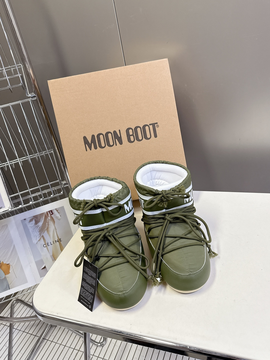 Moon Boot 秋冬最新款雪地靴 丑萌滑雪鞋超多明星网红种草 秋冬滑雪必备款 现在有一款更另类的雪地