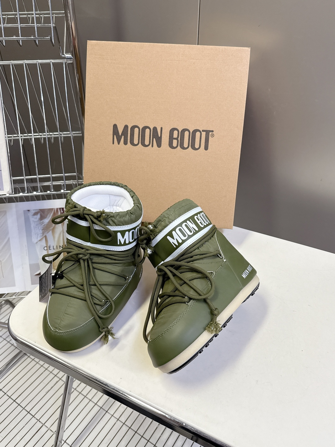 Moon Boot 秋冬最新款雪地靴 丑萌滑雪鞋超多明星网红种草 秋冬滑雪必备款 现在有一款更另类的雪地