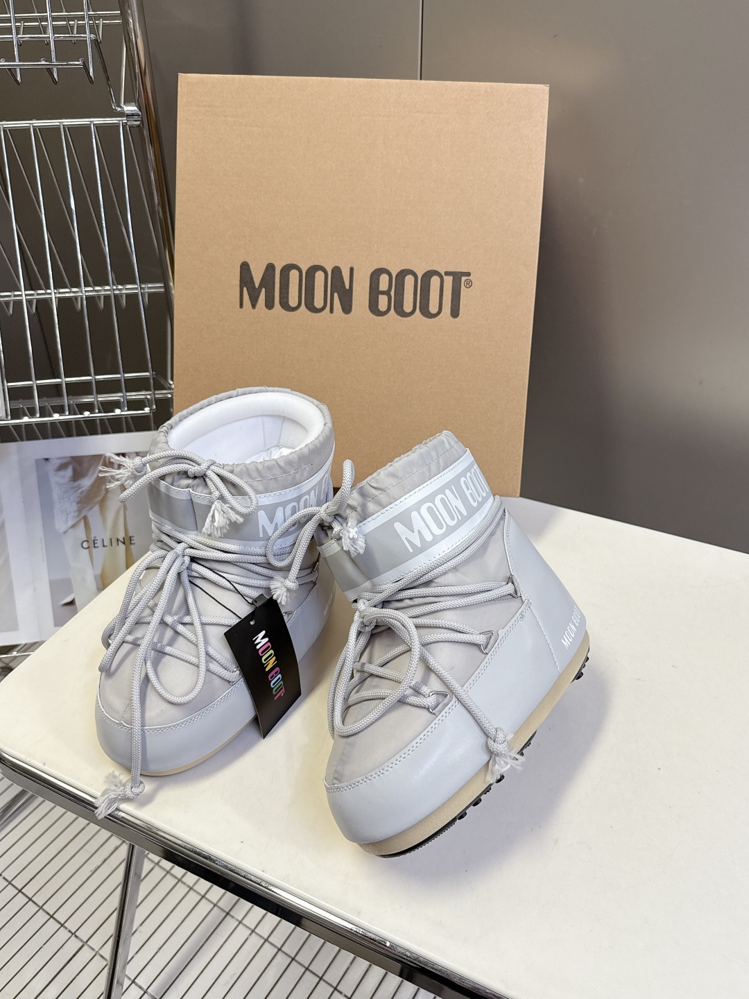 Moon Boot 秋冬最新款雪地靴 丑萌滑雪鞋超多明星网红种草 秋冬滑雪必备款 现在有一款更另类的雪地