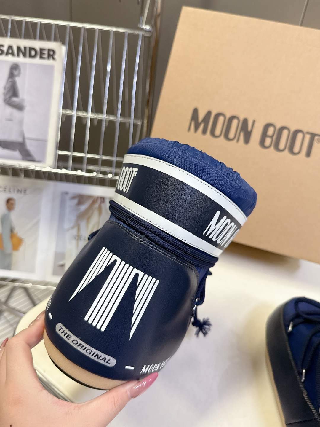 Moon Boot 秋冬最新款雪地靴 丑萌滑雪鞋超多明星网红种草 秋冬滑雪必备款 现在有一款更另类的雪地