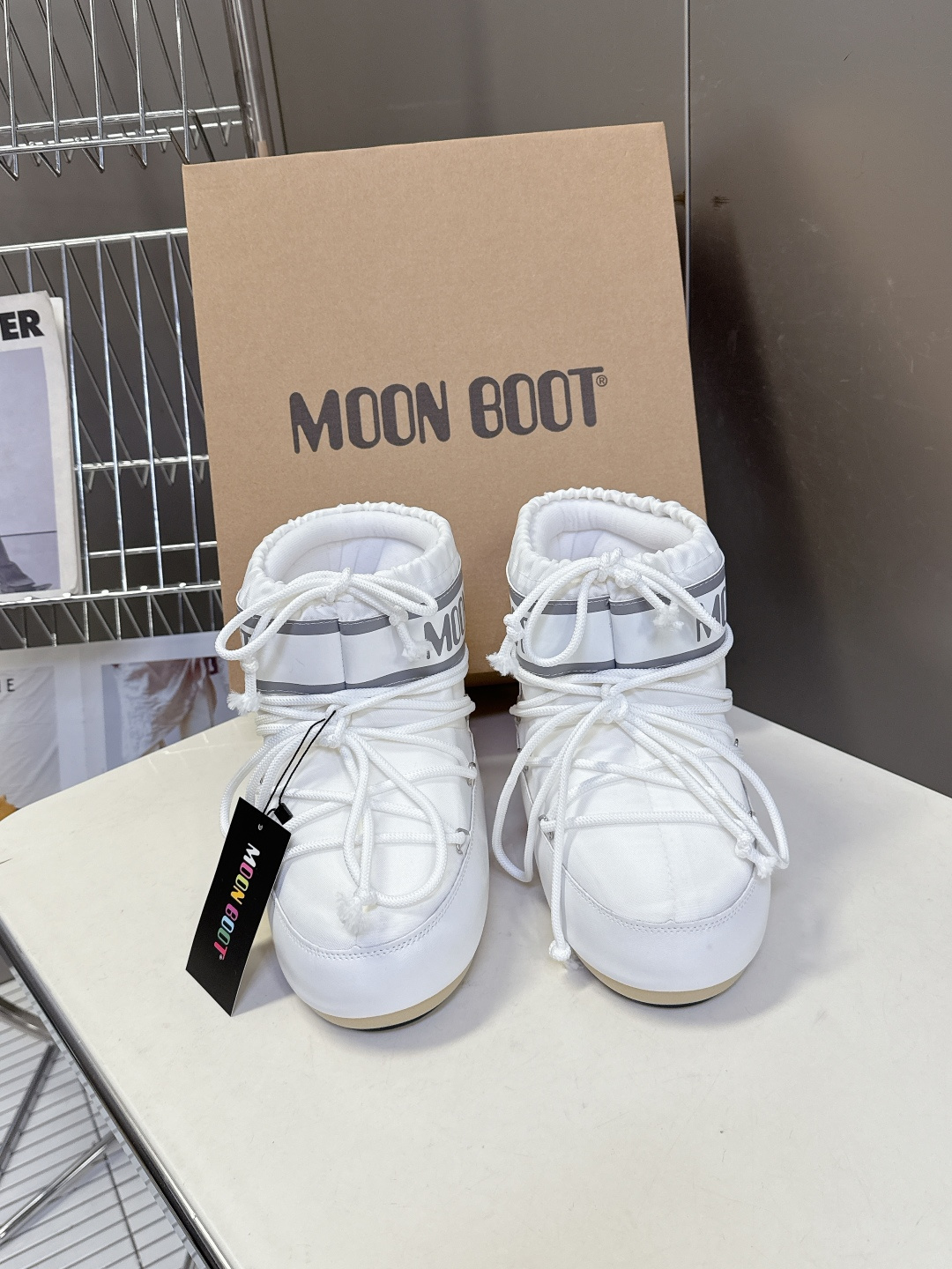 Moon Boot 秋冬最新款雪地靴 丑萌滑雪鞋超多明星网红种草 秋冬滑雪必备款 现在有一款更另类的雪地