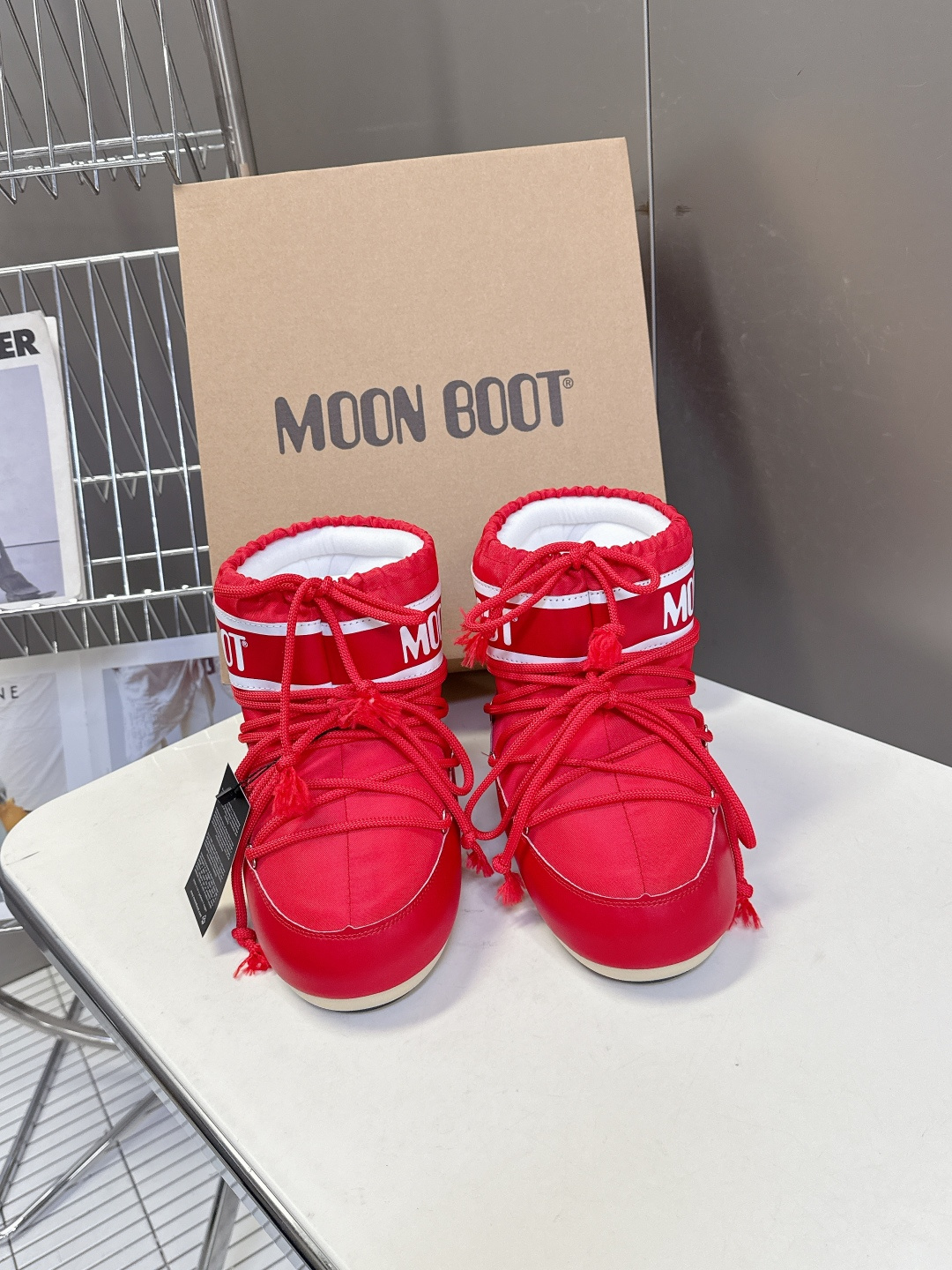 Moon Boot 秋冬最新款雪地靴 丑萌滑雪鞋超多明星网红种草 秋冬滑雪必备款 现在有一款更另类的雪地