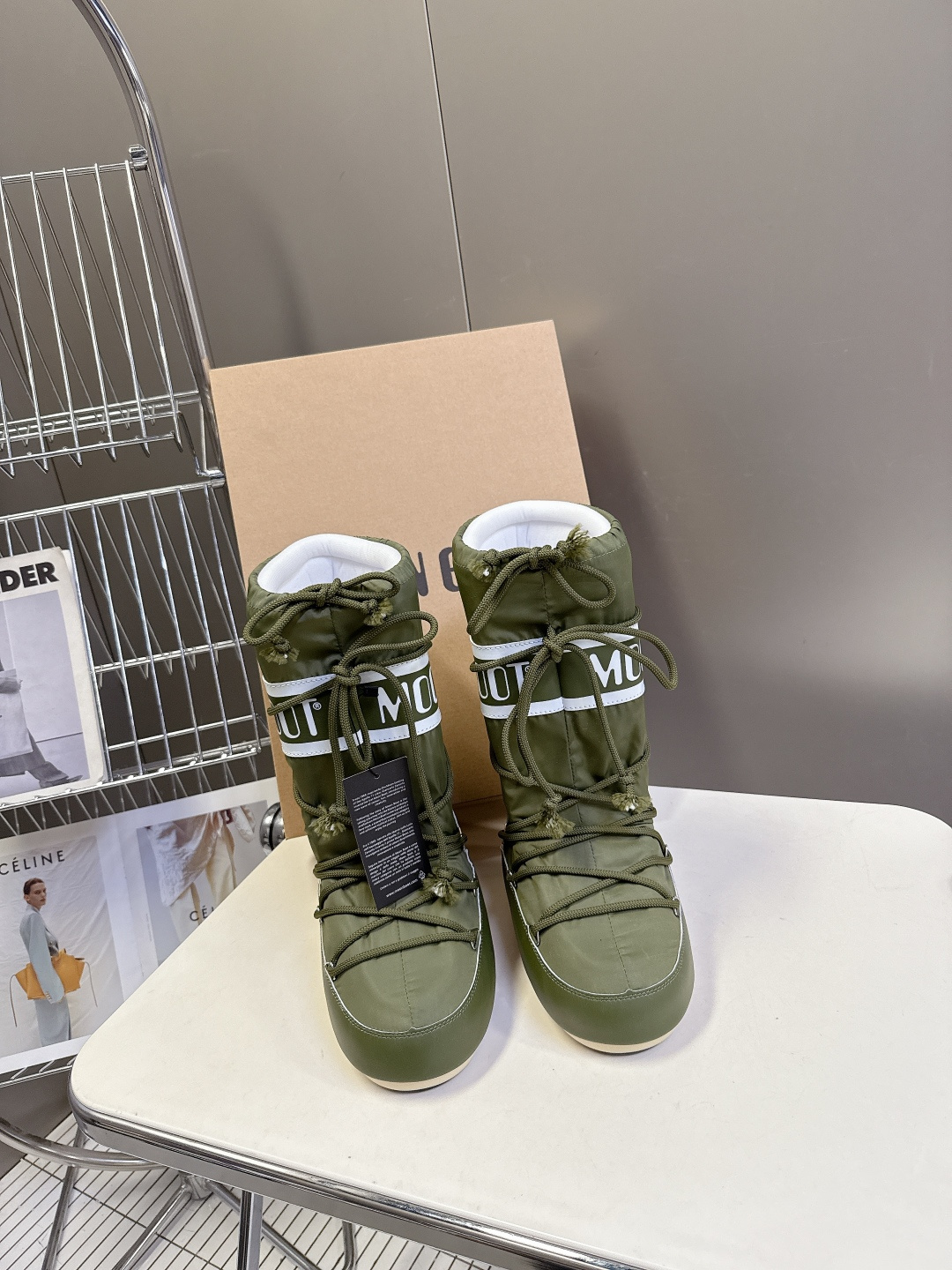 Moon Boot 秋冬最新款雪地靴 丑萌滑雪鞋超多明星网红种草 秋冬滑雪必备款 现在有一款更另类的雪地