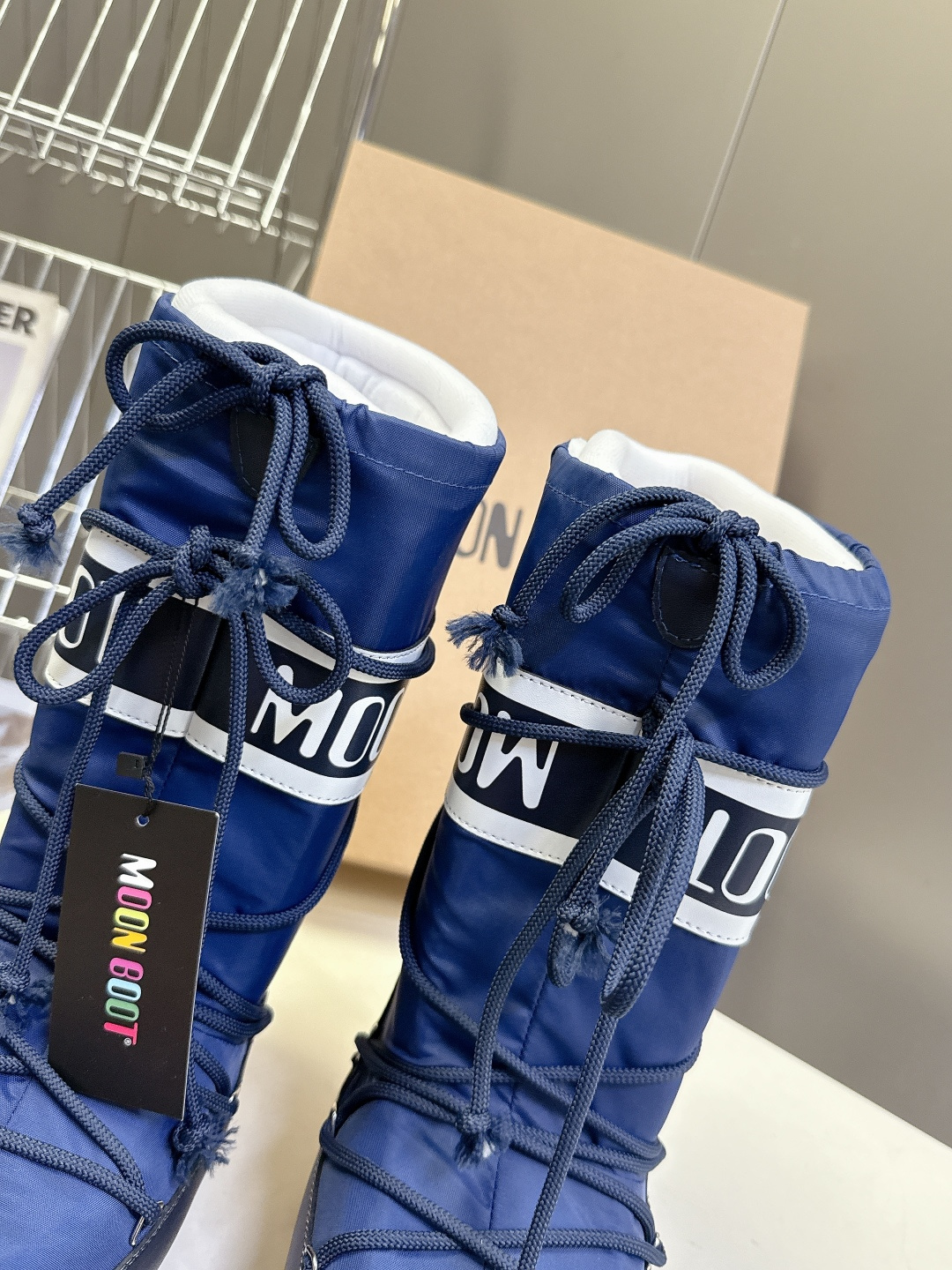 Moon Boot 秋冬最新款雪地靴 丑萌滑雪鞋超多明星网红种草 秋冬滑雪必备款 现在有一款更另类的雪地