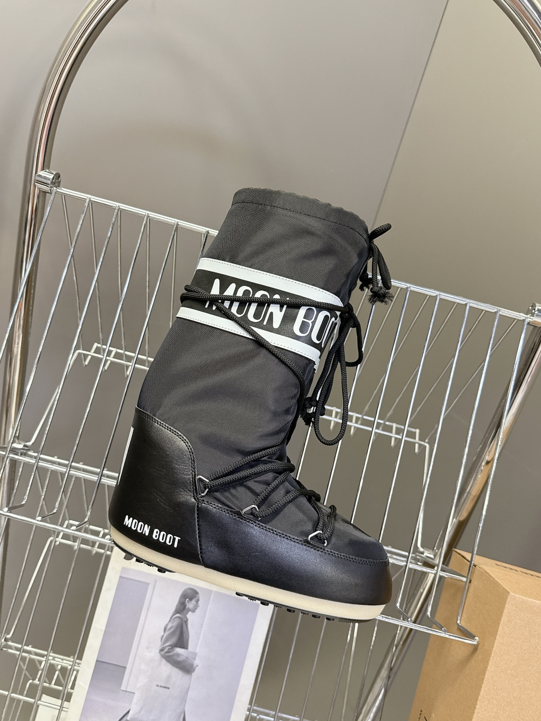 Moon Boot 秋冬最新款雪地靴 丑萌滑雪鞋超多明星网红种草 秋冬滑雪必备款 现在有一款更另类的雪地