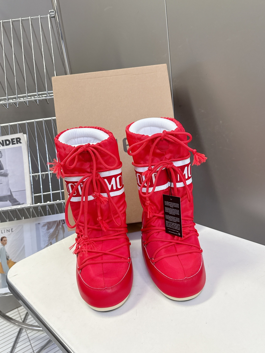 Moon Boot 秋冬最新款雪地靴 丑萌滑雪鞋超多明星网红种草 秋冬滑雪必备款 现在有一款更另类的雪地