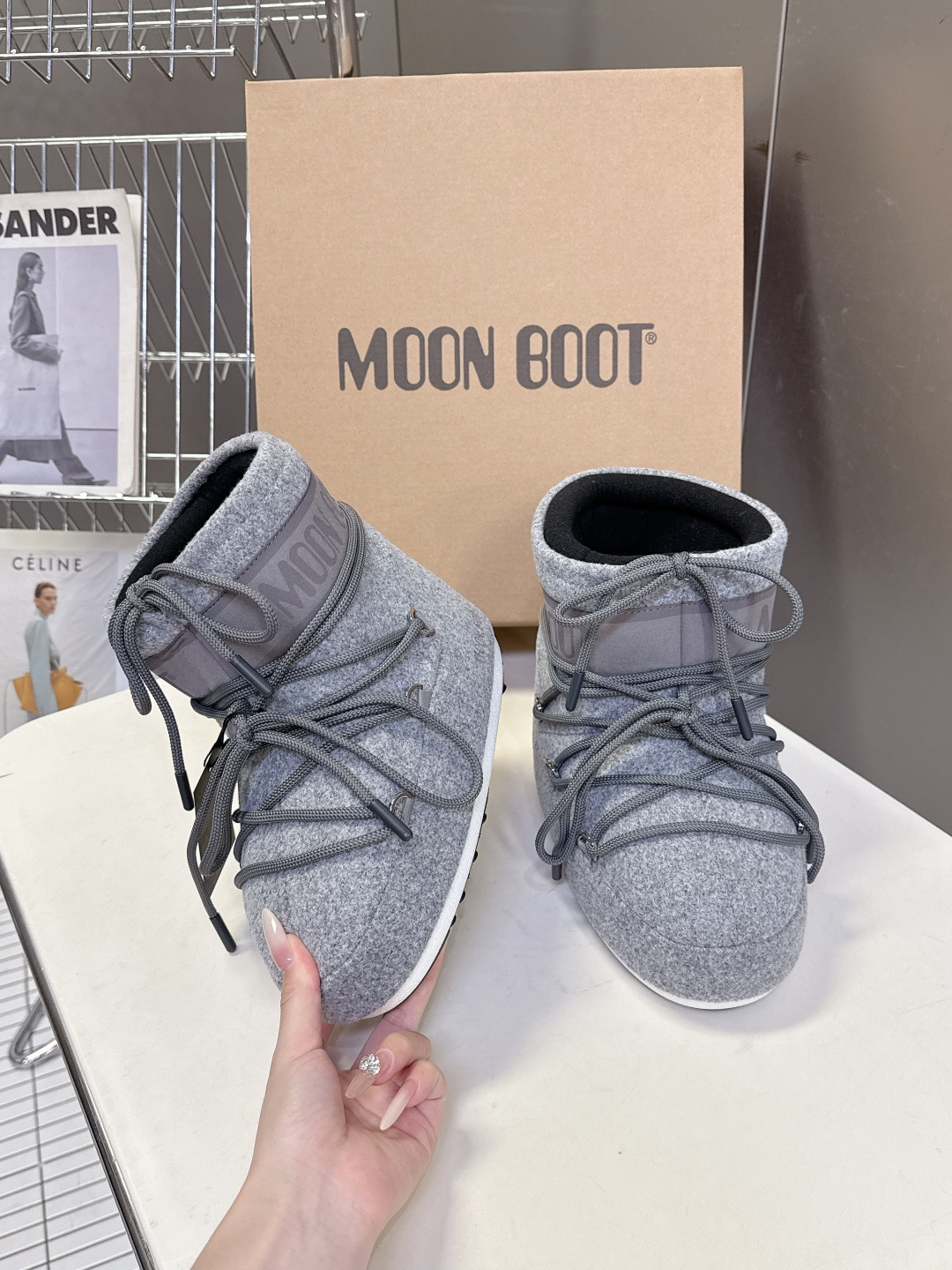 Moon Boot 秋冬最新款雪地靴 丑萌滑雪鞋超多明星网红种草 秋冬滑雪必备款 现在有一款更另类的雪地