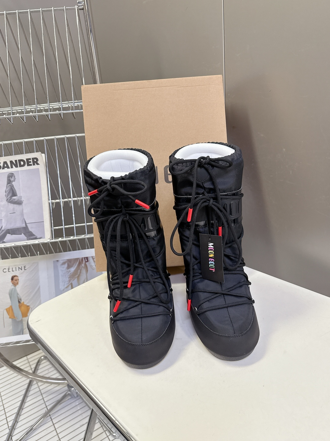 Moon Boot 秋冬最新款雪地靴 丑萌滑雪鞋超多明星网红种草 秋冬滑雪必备款 现在有一款更另类的雪地