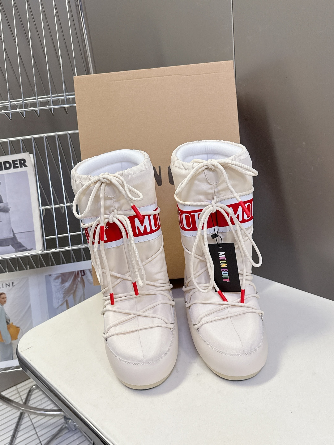 Moon Boot 秋冬最新款雪地靴 丑萌滑雪鞋超多明星网红种草 秋冬滑雪必备款 现在有一款更另类的雪地