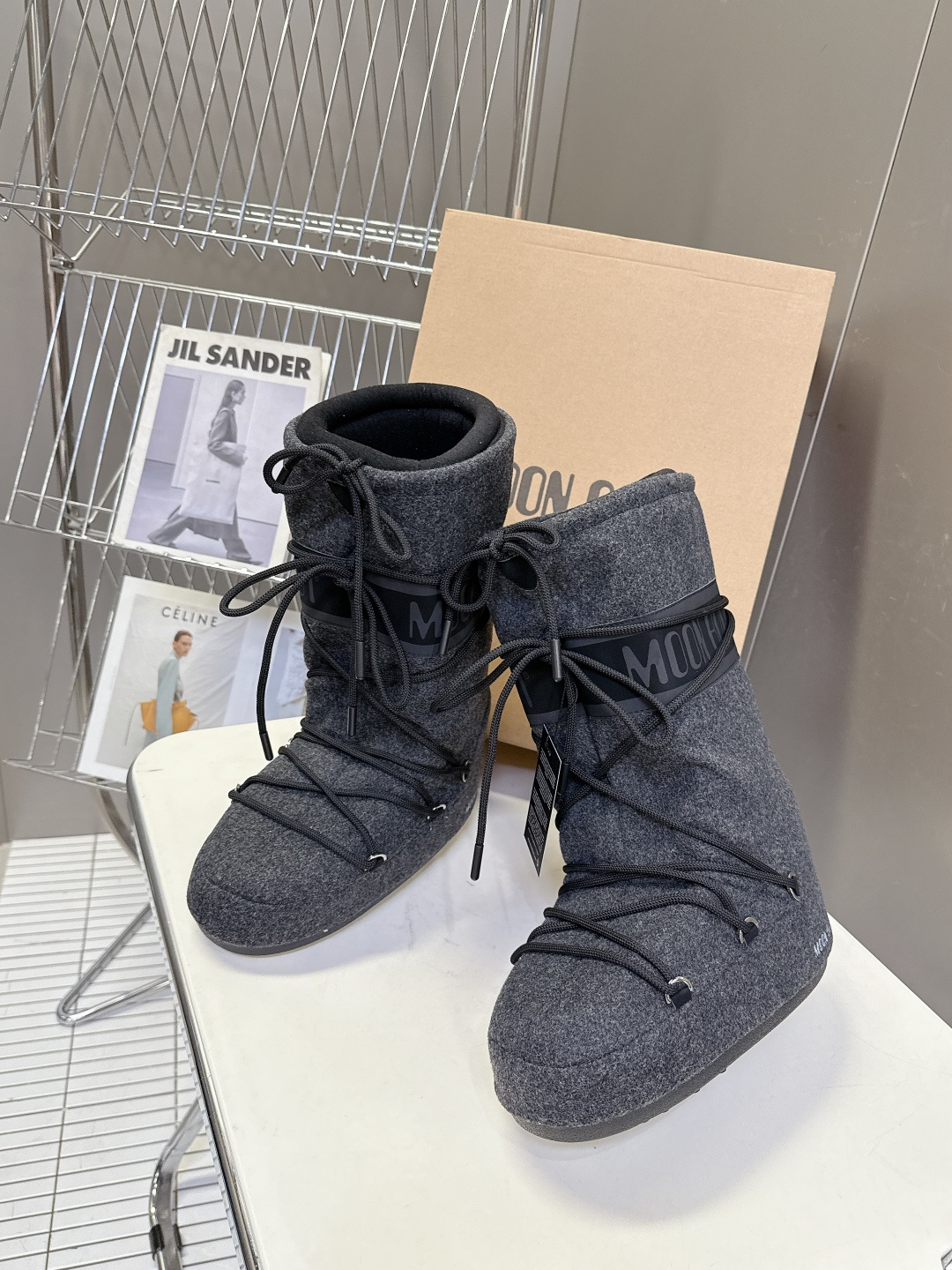 Moon Boot 秋冬最新款雪地靴 丑萌滑雪鞋超多明星网红种草 秋冬滑雪必备款 现在有一款更另类的雪地