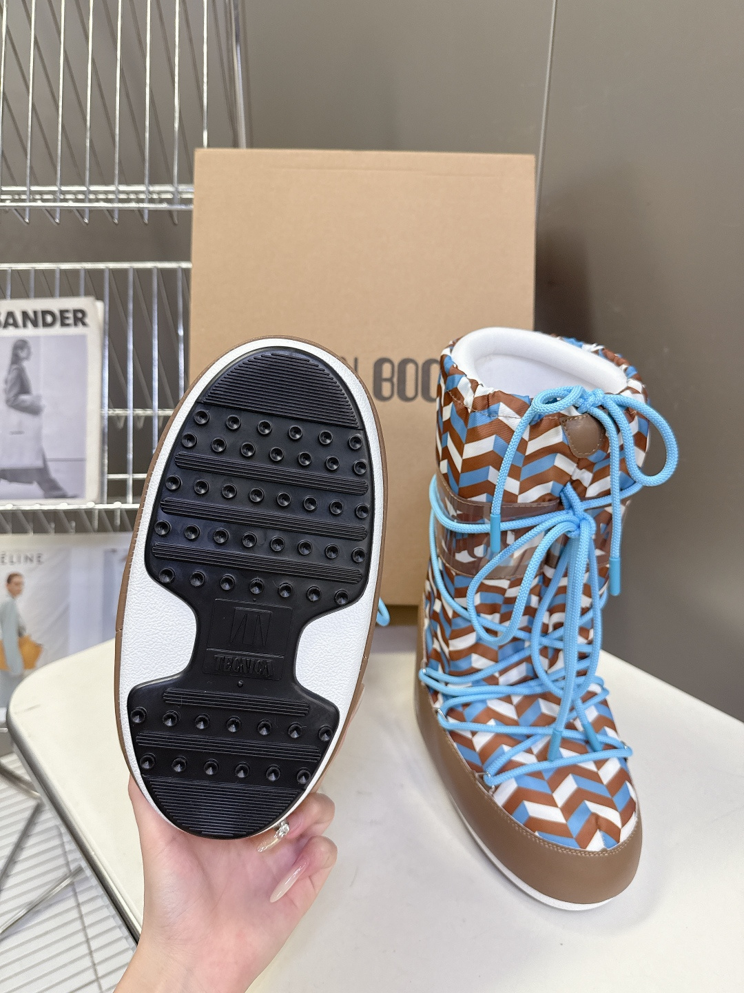 Moon Boot 秋冬最新款雪地靴 丑萌滑雪鞋超多明星网红种草 秋冬滑雪必备款 现在有一款更另类的雪地