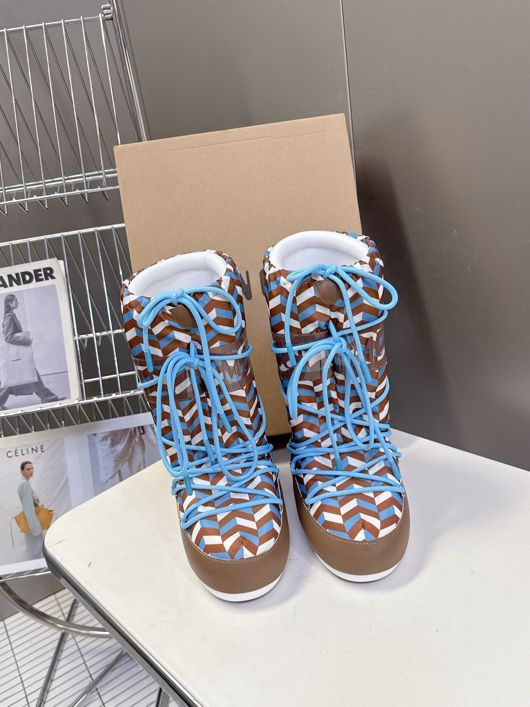 Moon Boot 秋冬最新款雪地靴 丑萌滑雪鞋超多明星网红种草 秋冬滑雪必备款 现在有一款更另类的雪地