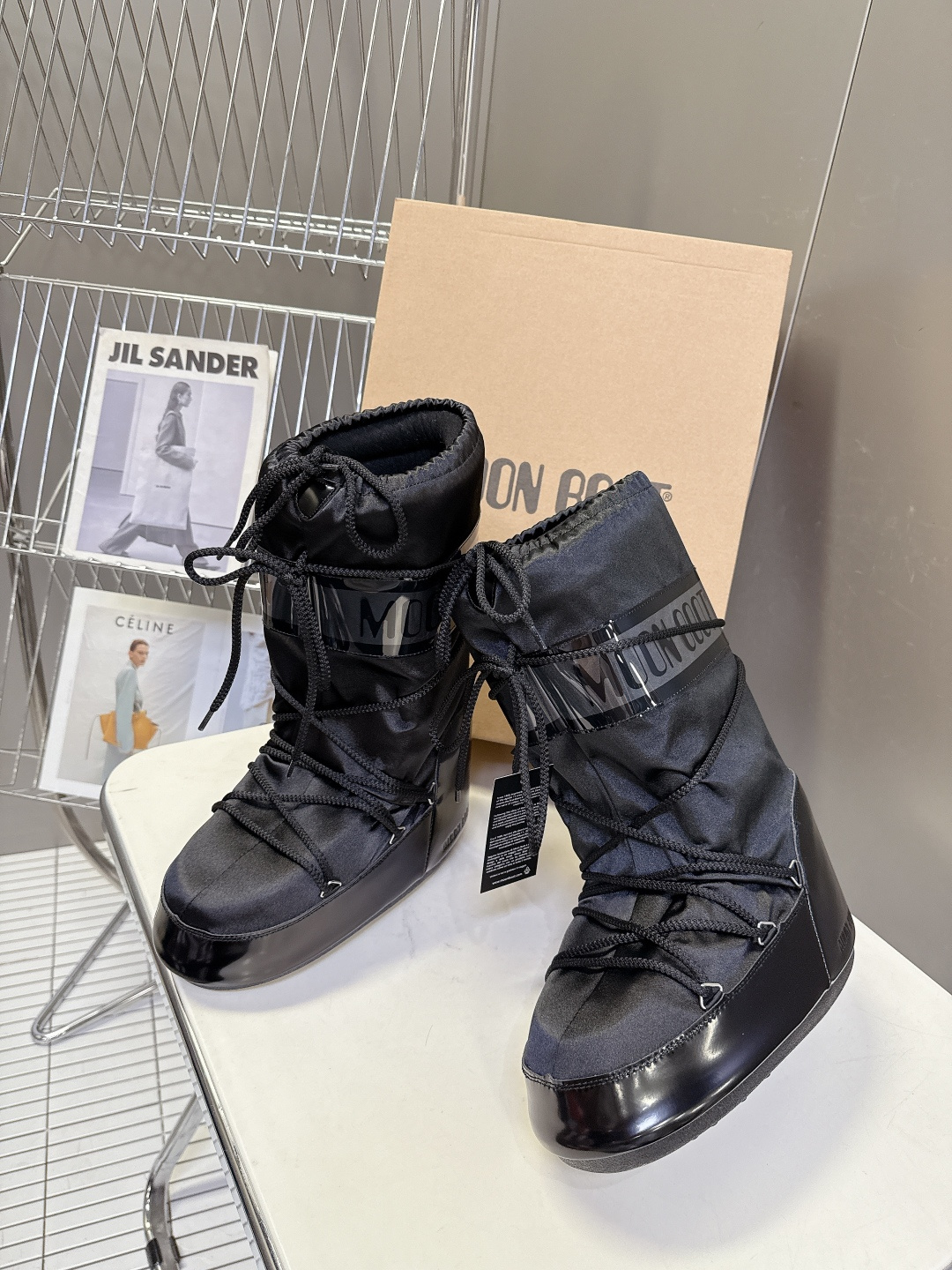 Moon Boot 秋冬最新款雪地靴 丑萌滑雪鞋超多明星网红种草 秋冬滑雪必备款 现在有一款更另类的雪地