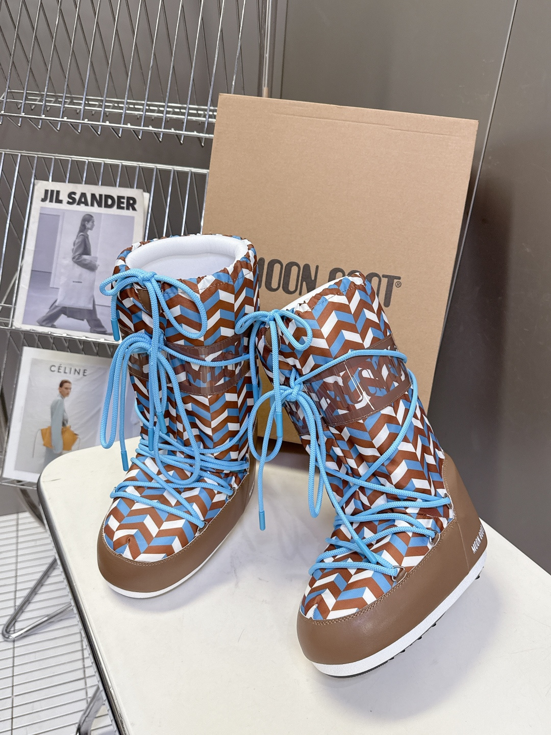 Moon Boot 秋冬最新款雪地靴 丑萌滑雪鞋超多明星网红种草 秋冬滑雪必备款 现在有一款更另类的雪地