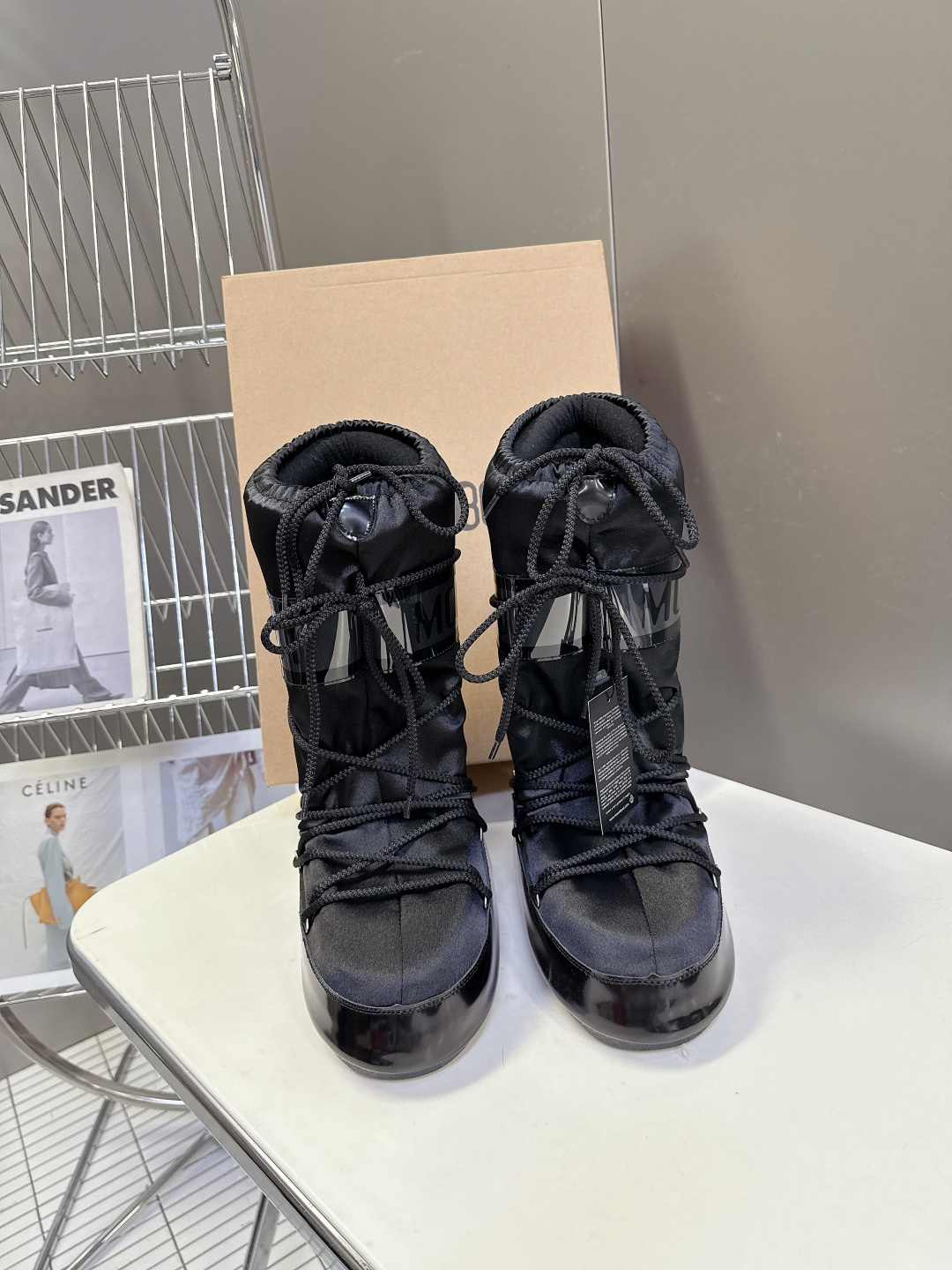 Moon Boot 秋冬最新款雪地靴 丑萌滑雪鞋超多明星网红种草 秋冬滑雪必备款 现在有一款更另类的雪地