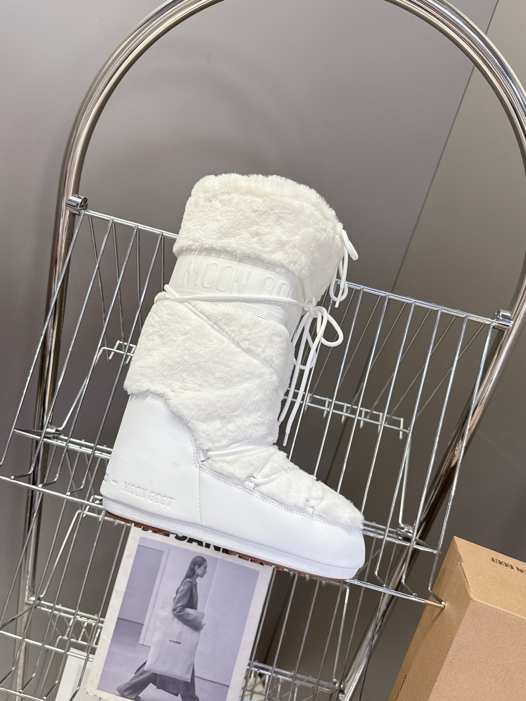 Moon Boot 秋冬最新款雪地靴 丑萌滑雪鞋超多明星网红种草 秋冬滑雪必备款 现在有一款更另类的雪地