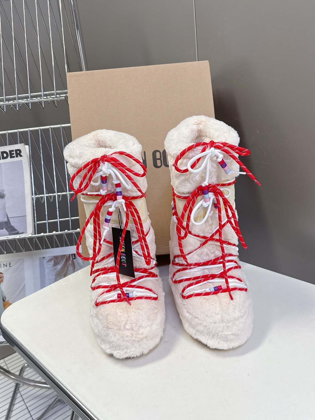 Moon Boot 秋冬最新款雪地靴 丑萌滑雪鞋超多明星网红种草 秋冬滑雪必备款 现在有一款更另类的雪地