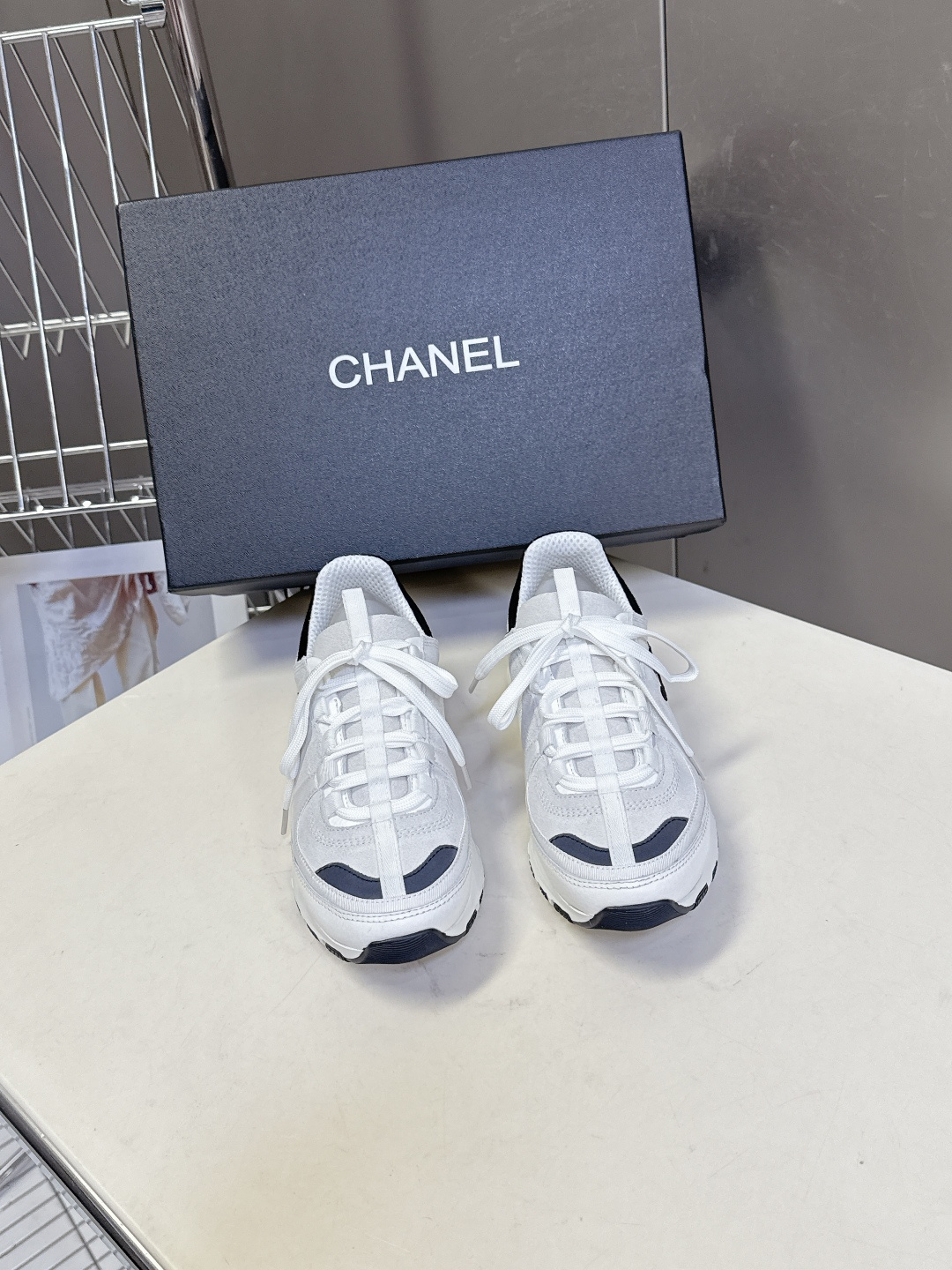 CHANEL香奈儿最新款双C休闲鞋 运动鞋 超多明星时尚博主种草 超级推荐这一季的运动鞋真的绝美啊 实在