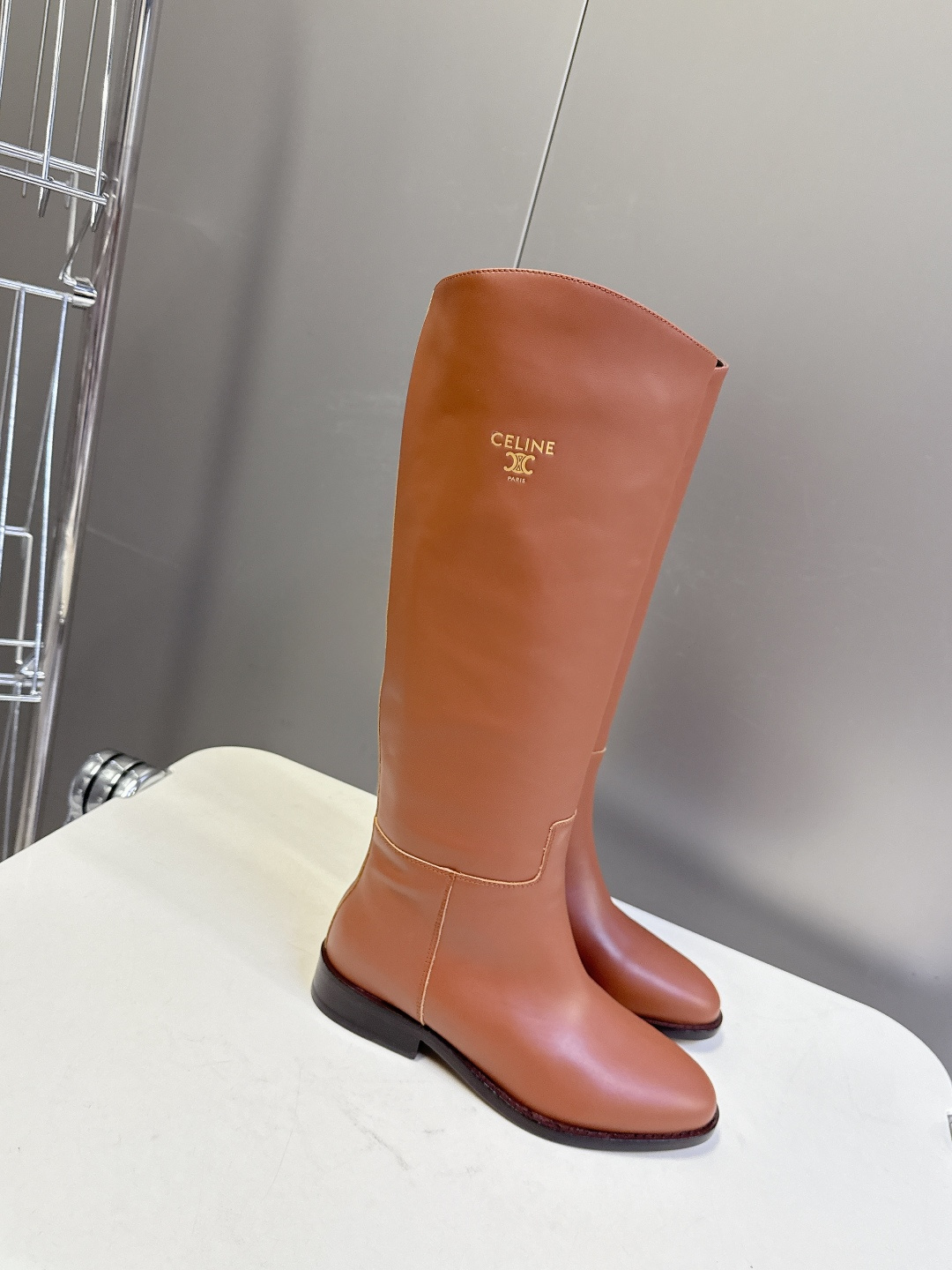 CELINE思琳2025秋冬专柜最新款骑士靴超多明星网红种草 时尚博主同款 早秋力推单品！复古欧美风格 