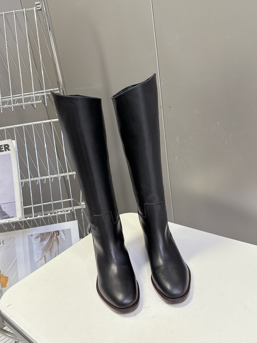 CELINE思琳2025秋冬专柜最新款骑士靴超多明星网红种草 时尚博主同款 早秋力推单品！复古欧美风格 