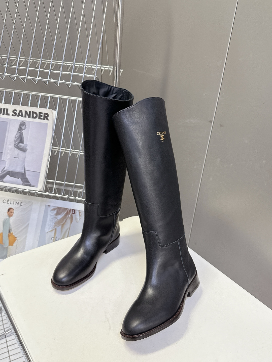CELINE思琳2025秋冬专柜最新款骑士靴超多明星网红种草 时尚博主同款 早秋力推单品！复古欧美风格 