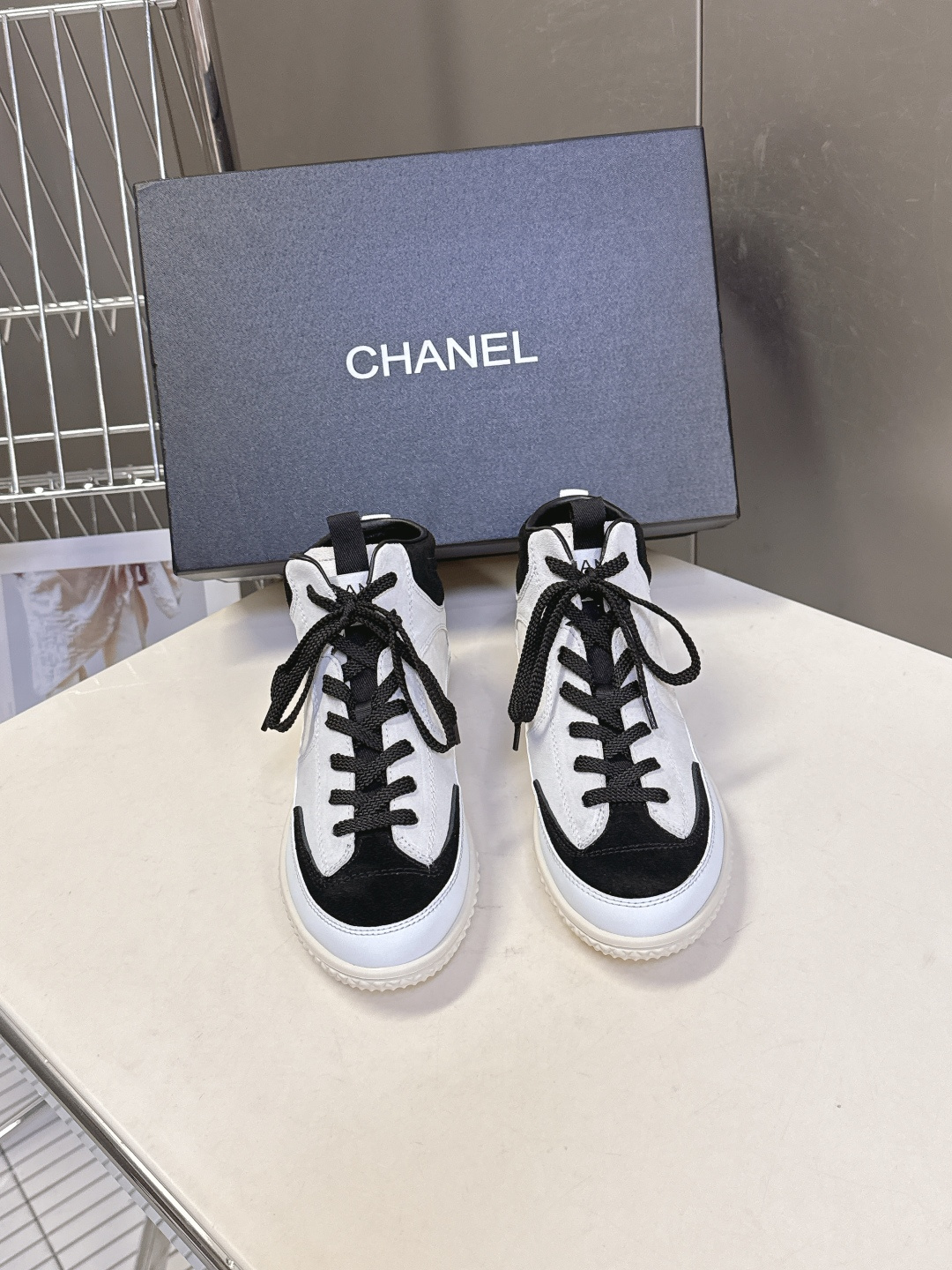 Chanel 香奈儿秋冬最新款休闲高帮运动鞋 超多明星网红种草 原版模具定制 无敌漂亮又好穿 绝对仙女款