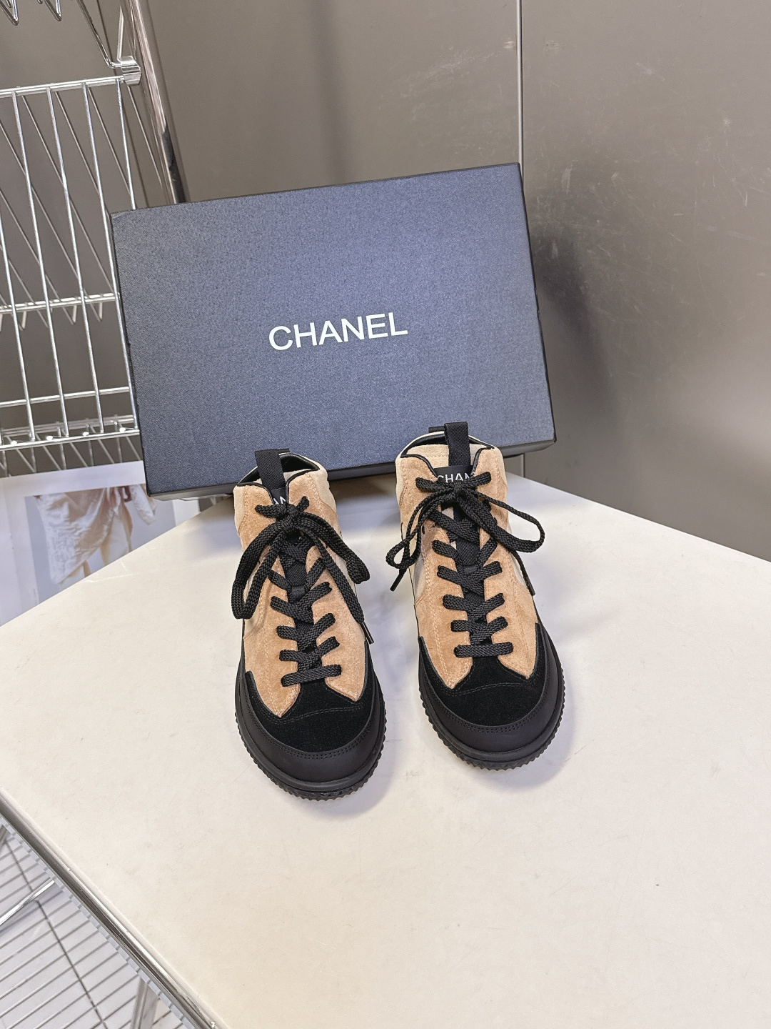 Chanel 香奈儿秋冬最新款休闲高帮运动鞋 超多明星网红种草 原版模具定制 无敌漂亮又好穿 绝对仙女款