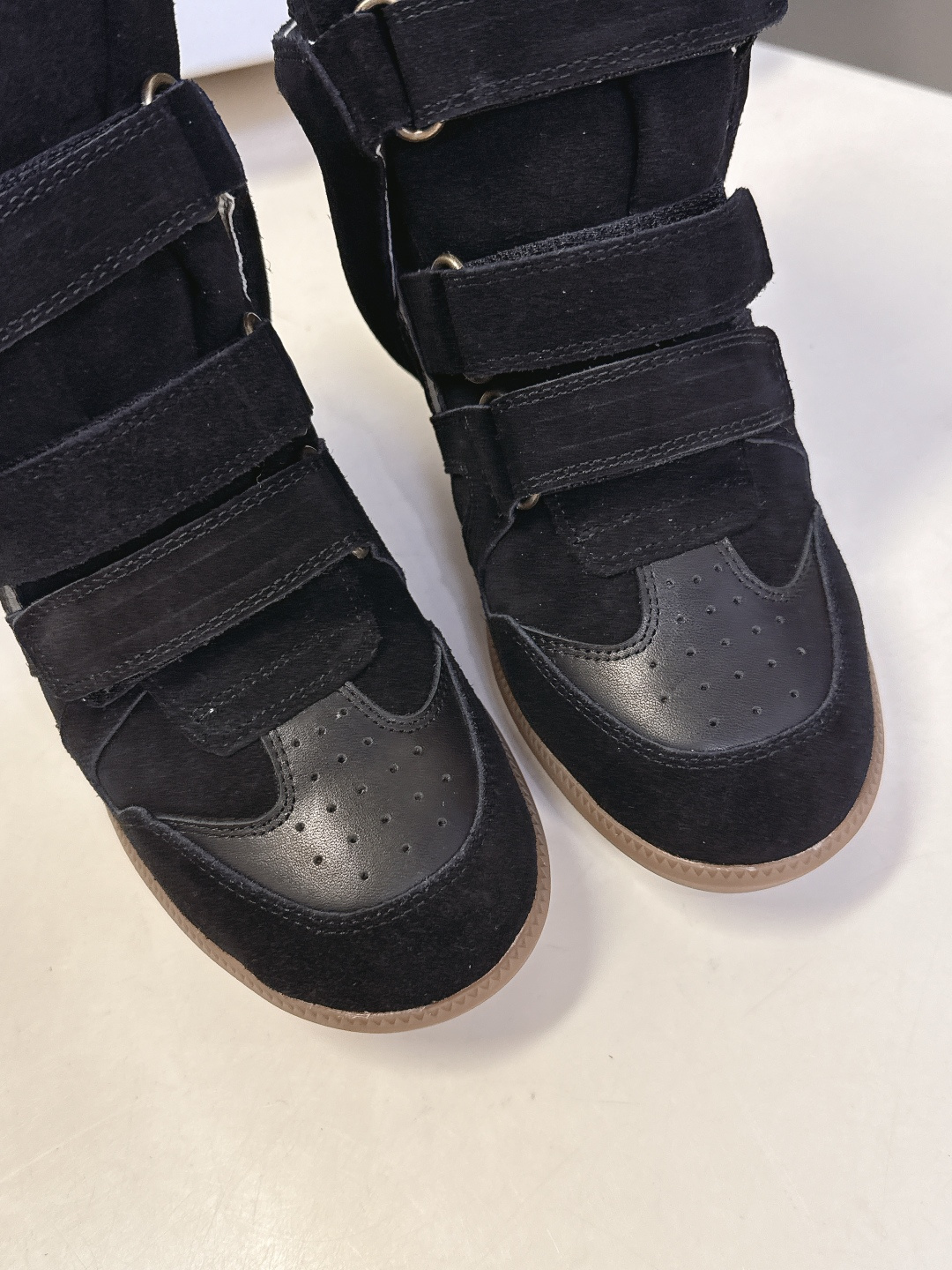 ISABEL MARANT 伊莎贝尔秋冬最新款毛毛高帮鞋 超多明星网红博主热推款 妥妥的增高神器 一双简