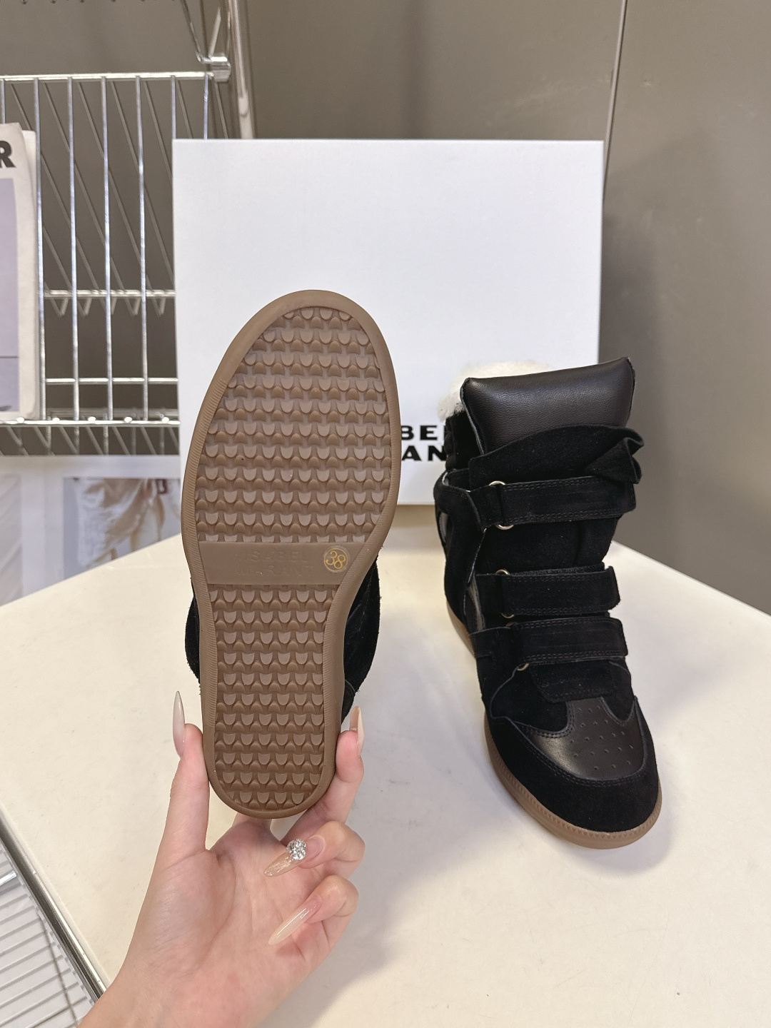 ISABEL MARANT 伊莎贝尔秋冬最新款毛毛高帮鞋 超多明星网红博主热推款 妥妥的增高神器 一双简