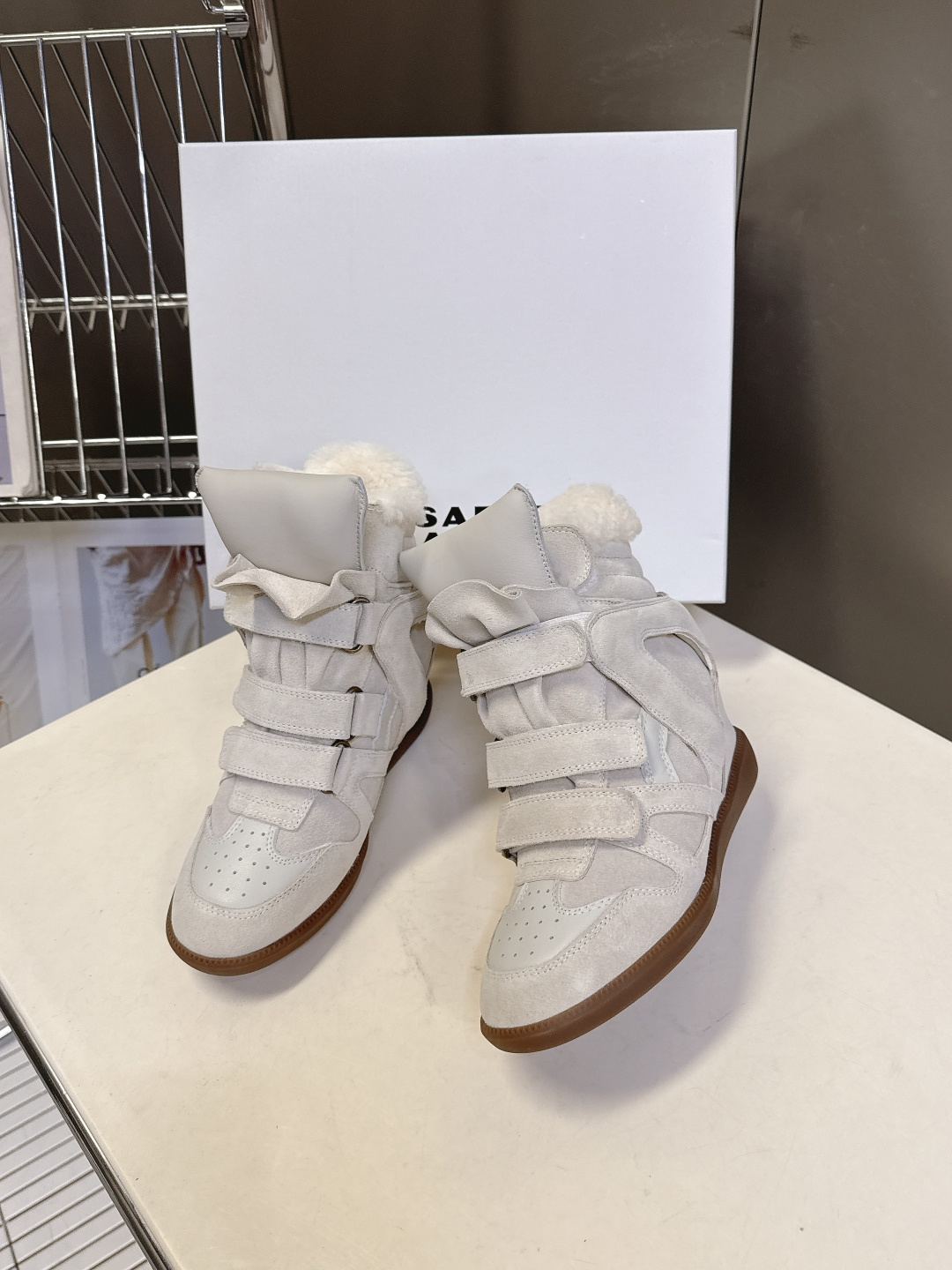 ISABEL MARANT 伊莎贝尔秋冬最新款毛毛高帮鞋 超多明星网红博主热推款 妥妥的增高神器 一双简