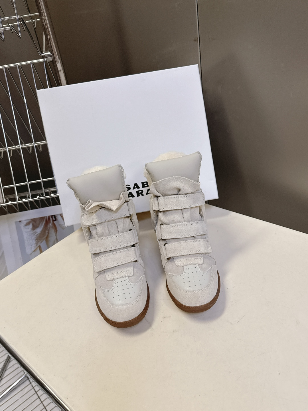 ISABEL MARANT 伊莎贝尔秋冬最新款毛毛高帮鞋 超多明星网红博主热推款 妥妥的增高神器 一双简