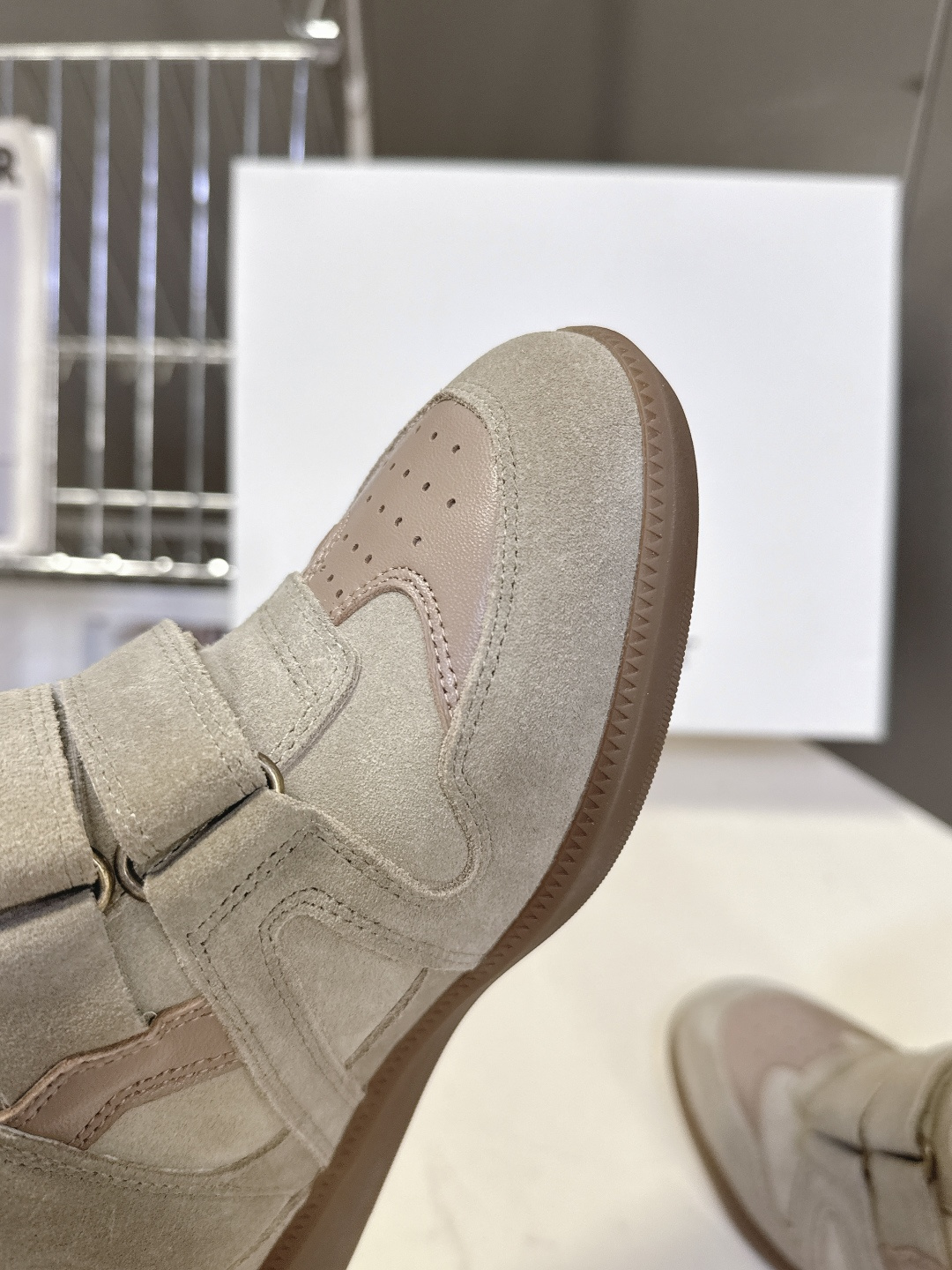 ISABEL MARANT 伊莎贝尔秋冬最新款毛毛高帮鞋 超多明星网红博主热推款 妥妥的增高神器 一双简