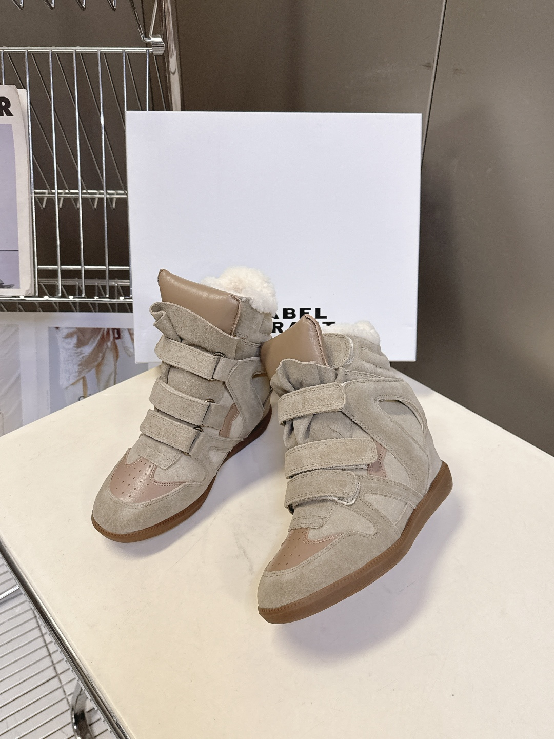 ISABEL MARANT 伊莎贝尔秋冬最新款毛毛高帮鞋 超多明星网红博主热推款 妥妥的增高神器 一双简