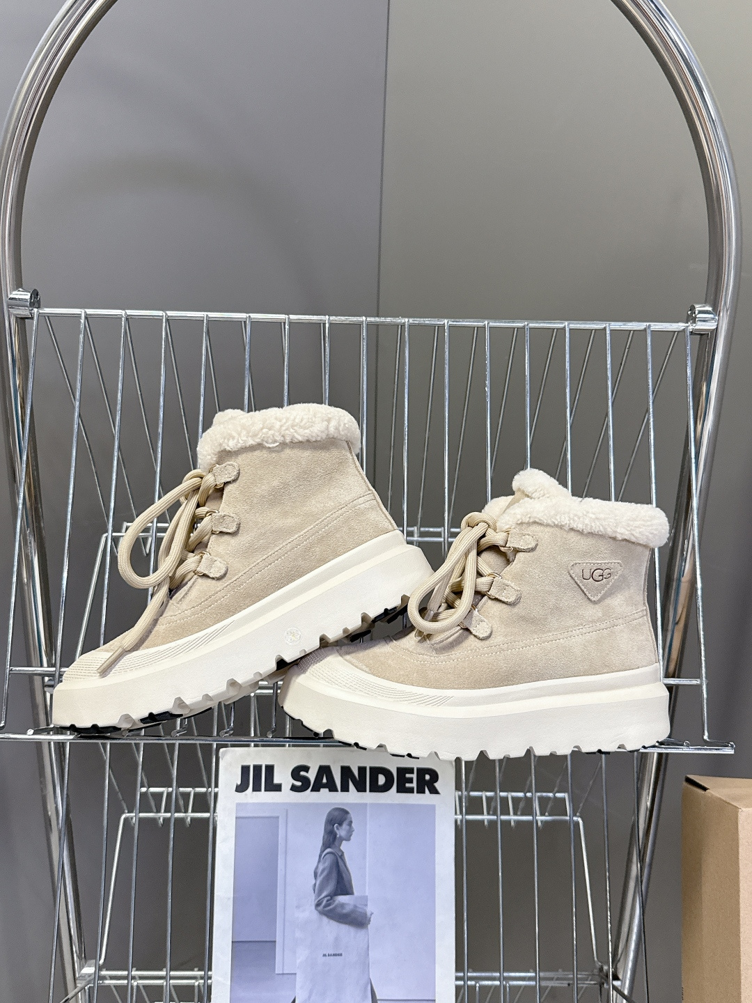 UGG秋冬最款新厚底毛毛鞋 雪地靴 超多明星网红种草 秋冬必备毛毛鞋 真羊毛上脚超暖和 一款不会撞衫的鞋