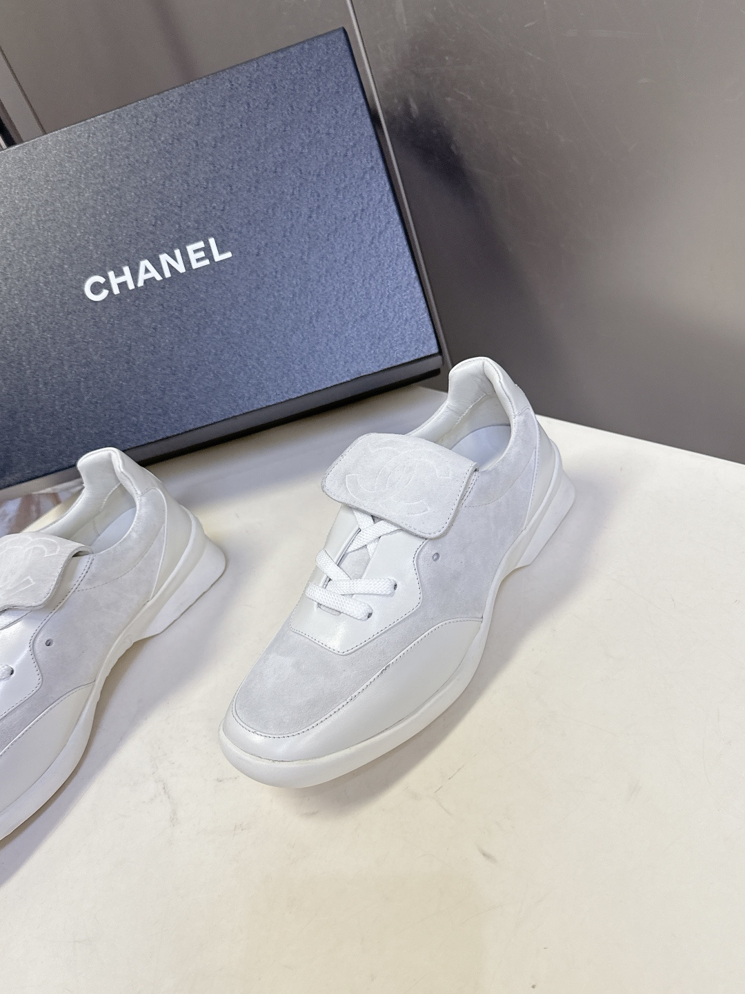 CHANEL香奈儿最新款复古球鞋 运动鞋 超多明星时尚博主种草 专柜断货王 这季新款简直闭眼入 上脚秀气