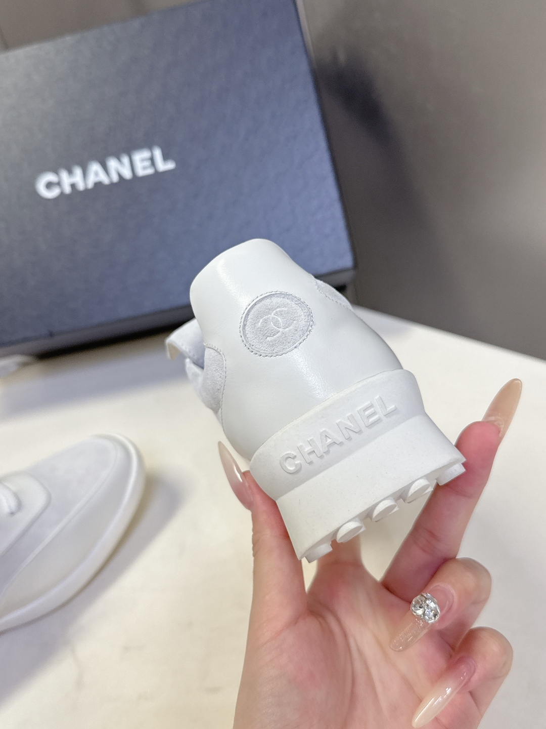 CHANEL香奈儿最新款复古球鞋 运动鞋 超多明星时尚博主种草 专柜断货王 这季新款简直闭眼入 上脚秀气