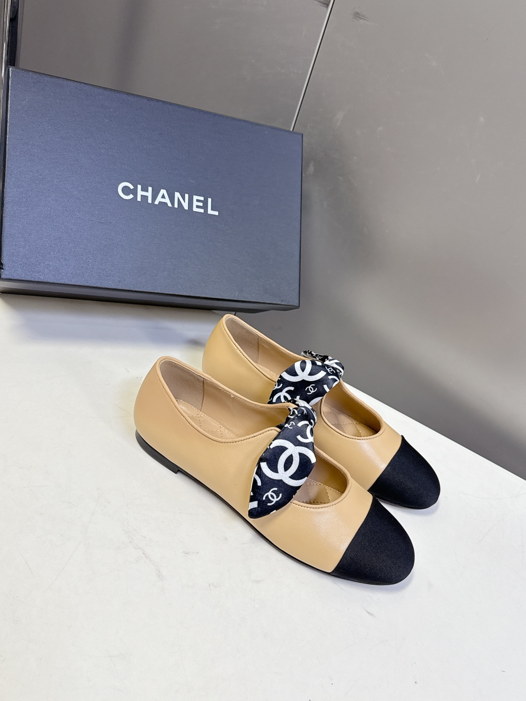 CHANEL香奈儿26C春夏最新款玛丽珍鞋 超多网红时尚博主种草 高级感舒适，配女神们的半身裙 经典的小