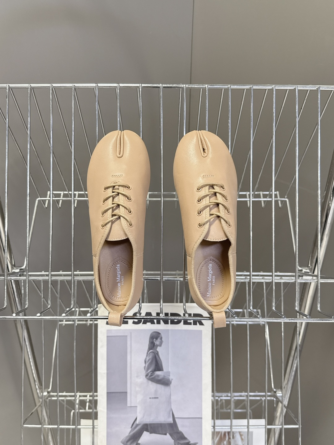 Maison Margiela·MM6马吉拉玛丽珍分趾单鞋 芭蕾舞鞋 超多明星网红种草 MM6作为这两年