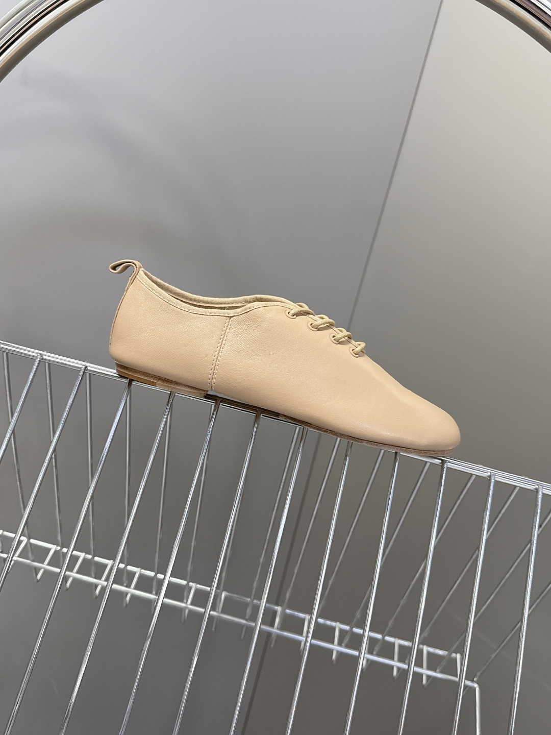 Maison Margiela·MM6马吉拉玛丽珍分趾单鞋 芭蕾舞鞋 超多明星网红种草 MM6作为这两年