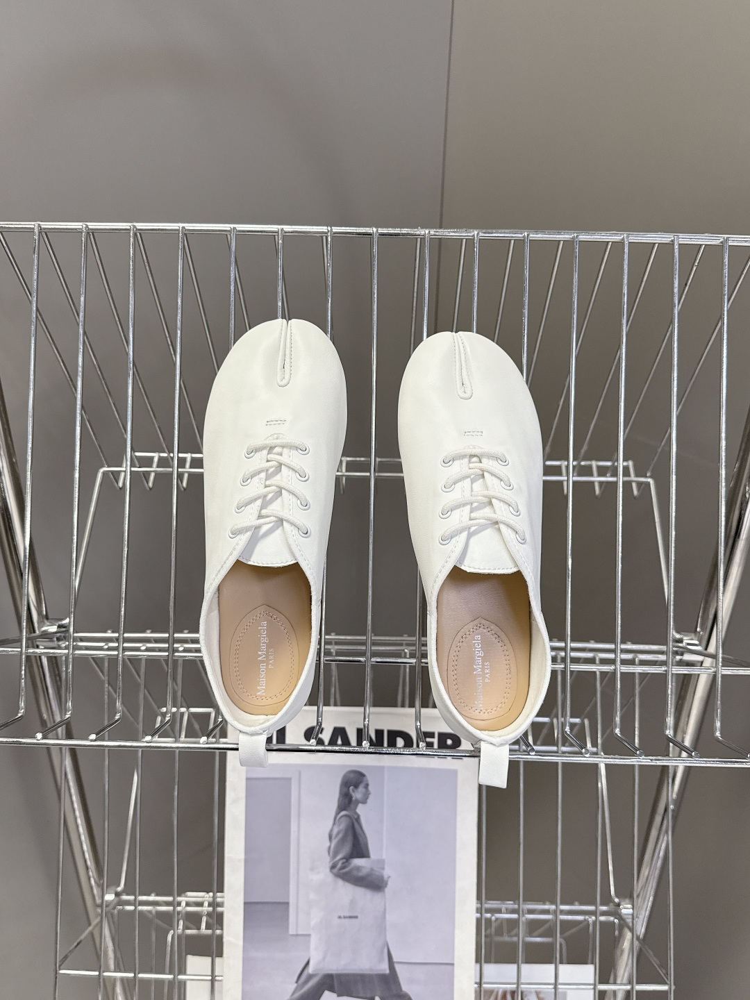 Maison Margiela·MM6马吉拉玛丽珍分趾单鞋 芭蕾舞鞋 超多明星网红种草 MM6作为这两年