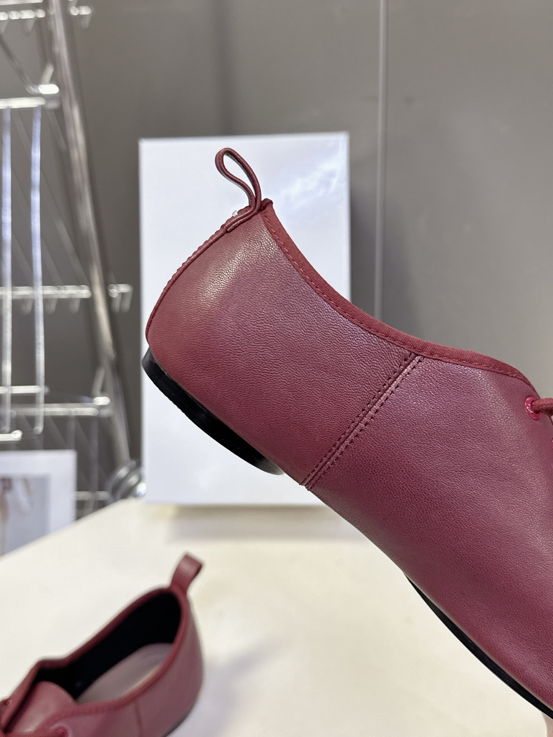 Maison Margiela·MM6马吉拉玛丽珍分趾单鞋 芭蕾舞鞋 超多明星网红种草 MM6作为这两年