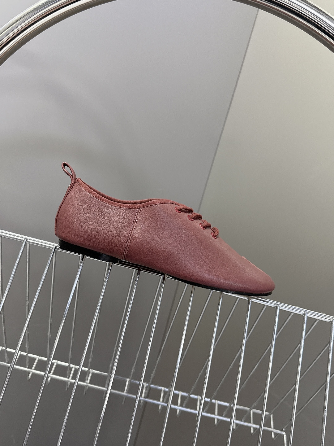 Maison Margiela·MM6马吉拉玛丽珍分趾单鞋 芭蕾舞鞋 超多明星网红种草 MM6作为这两年