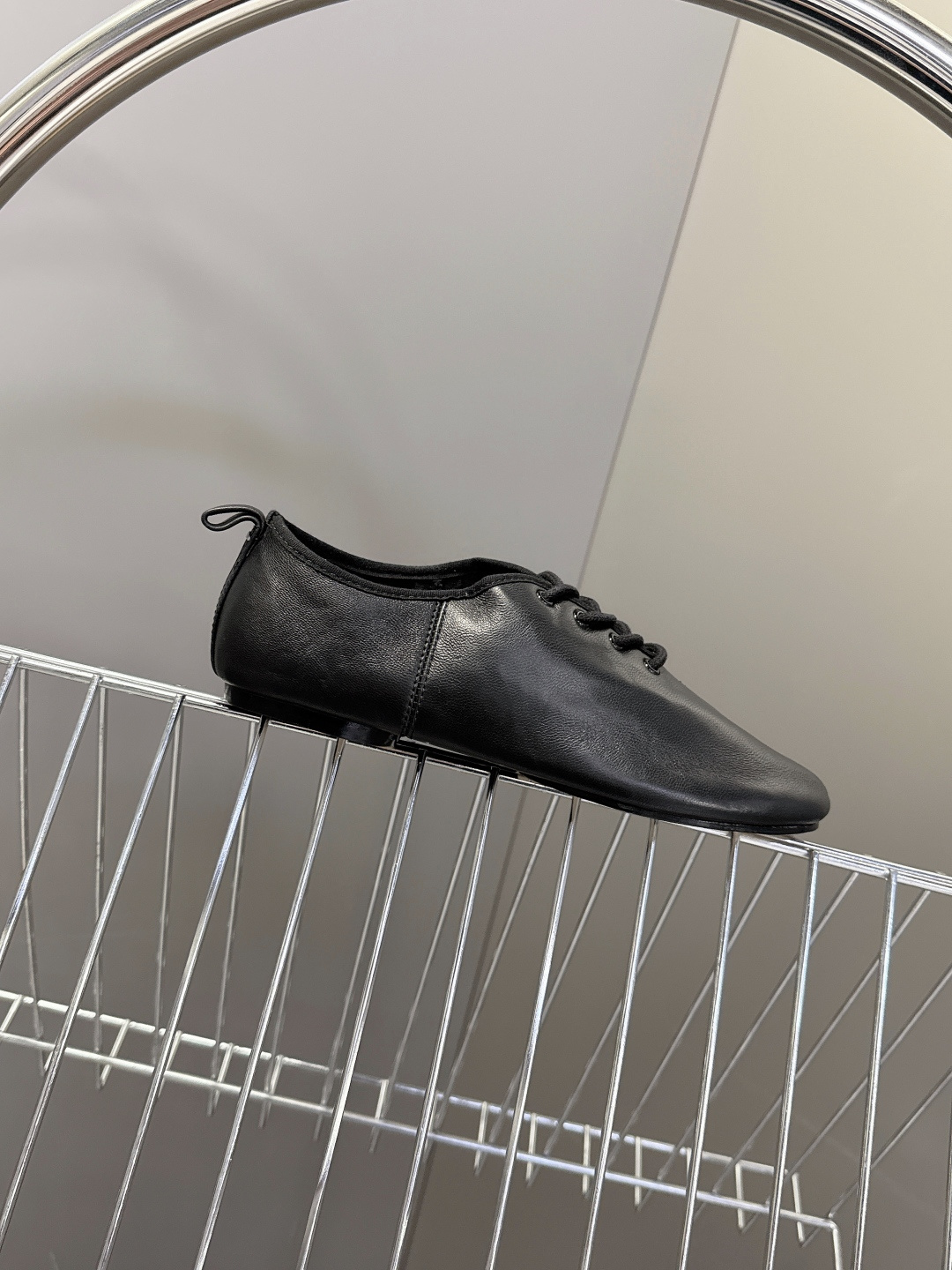 Maison Margiela·MM6马吉拉玛丽珍分趾单鞋 芭蕾舞鞋 超多明星网红种草 MM6作为这两年