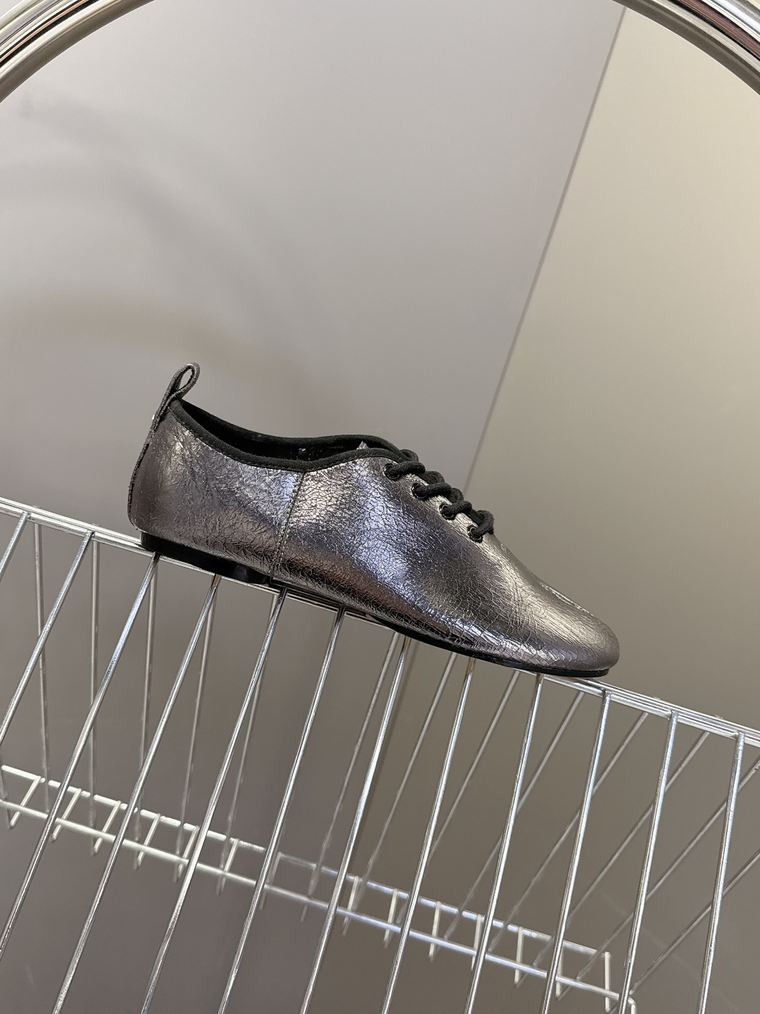 Maison Margiela·MM6马吉拉玛丽珍分趾单鞋 芭蕾舞鞋 超多明星网红种草 MM6作为这两年