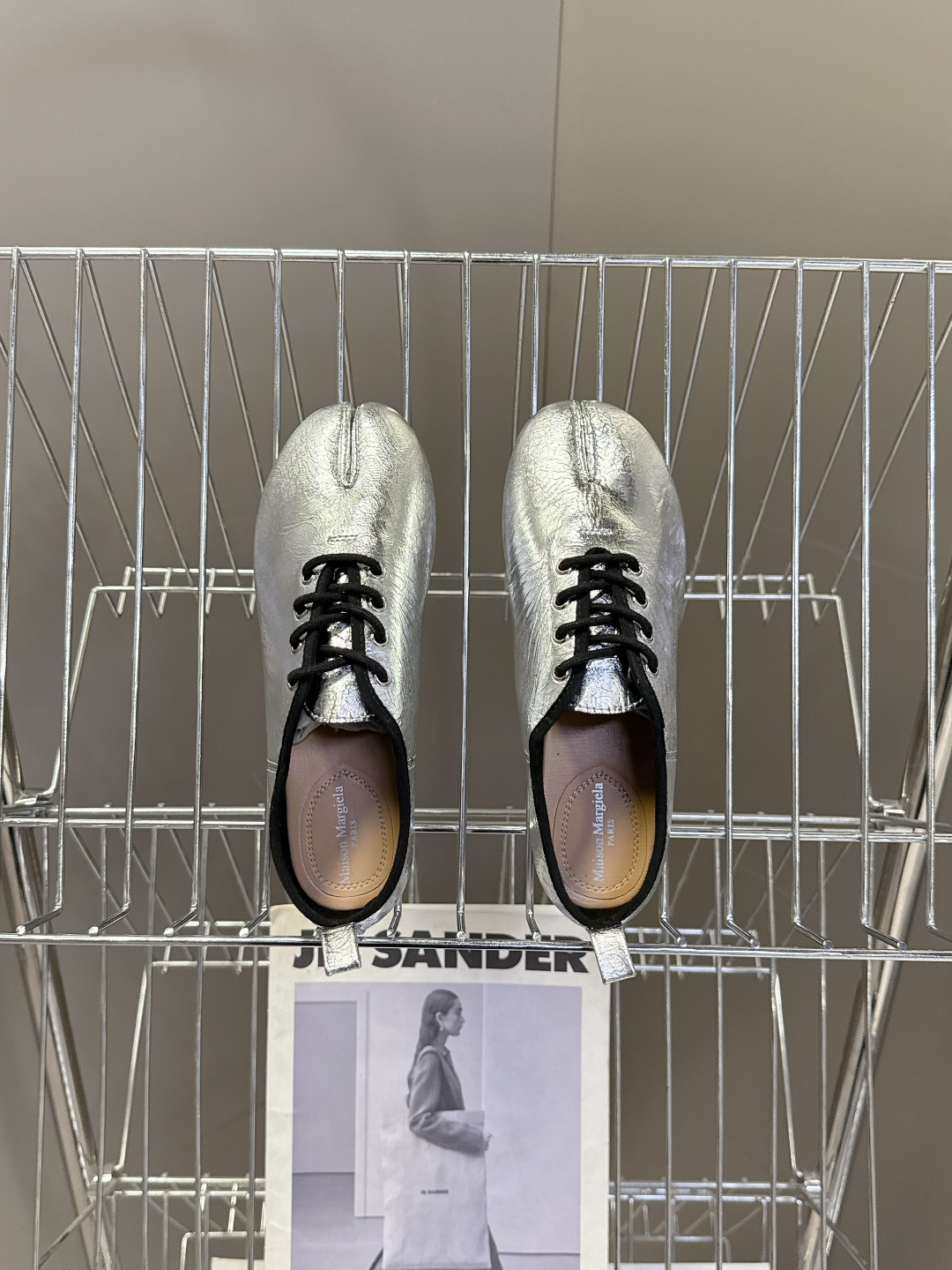 Maison Margiela·MM6马吉拉玛丽珍分趾单鞋 芭蕾舞鞋 超多明星网红种草 MM6作为这两年