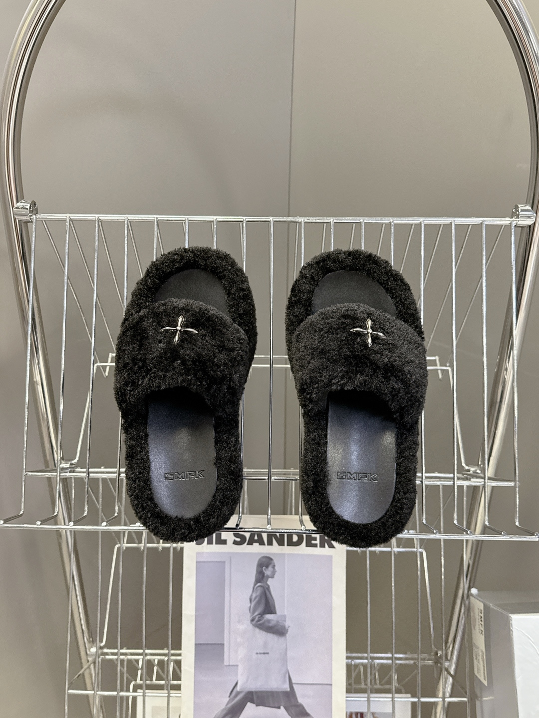 SMFK小众潮牌秋冬最新款厚底 毛毛拖鞋超多明星网红种草 有点野性有点个性 这一季的smfk真的让人心动