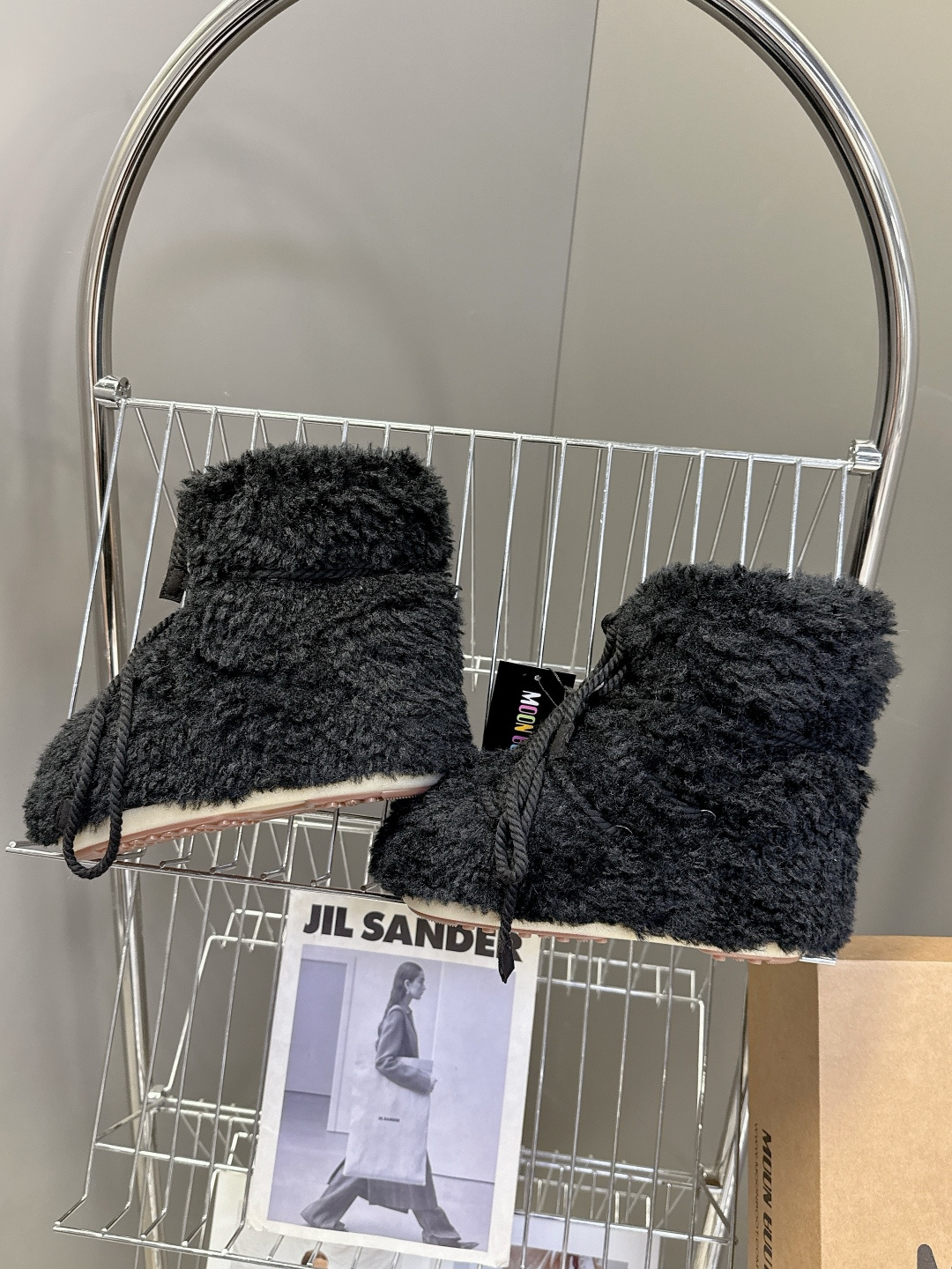 Moon Boot 秋冬最新款雪地靴 丑萌滑雪鞋超多明星网红种草 秋冬滑雪必备款 现在有一款更另类的雪地