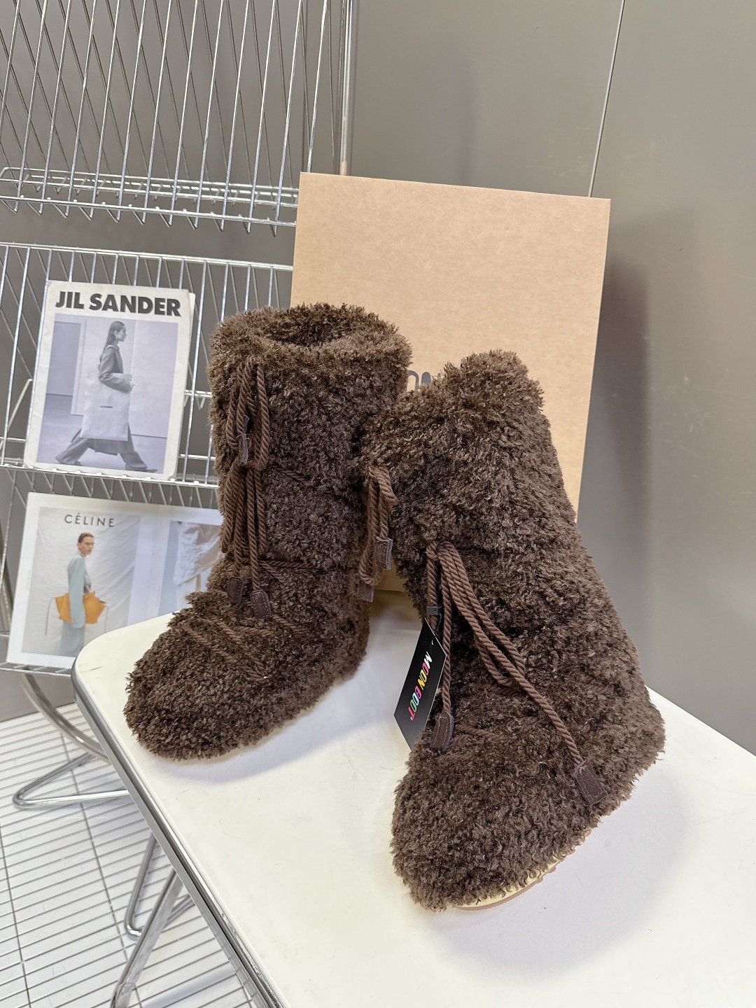 Moon Boot 秋冬最新款雪地靴 丑萌滑雪鞋超多明星网红种草 秋冬滑雪必备款 现在有一款更另类的雪地