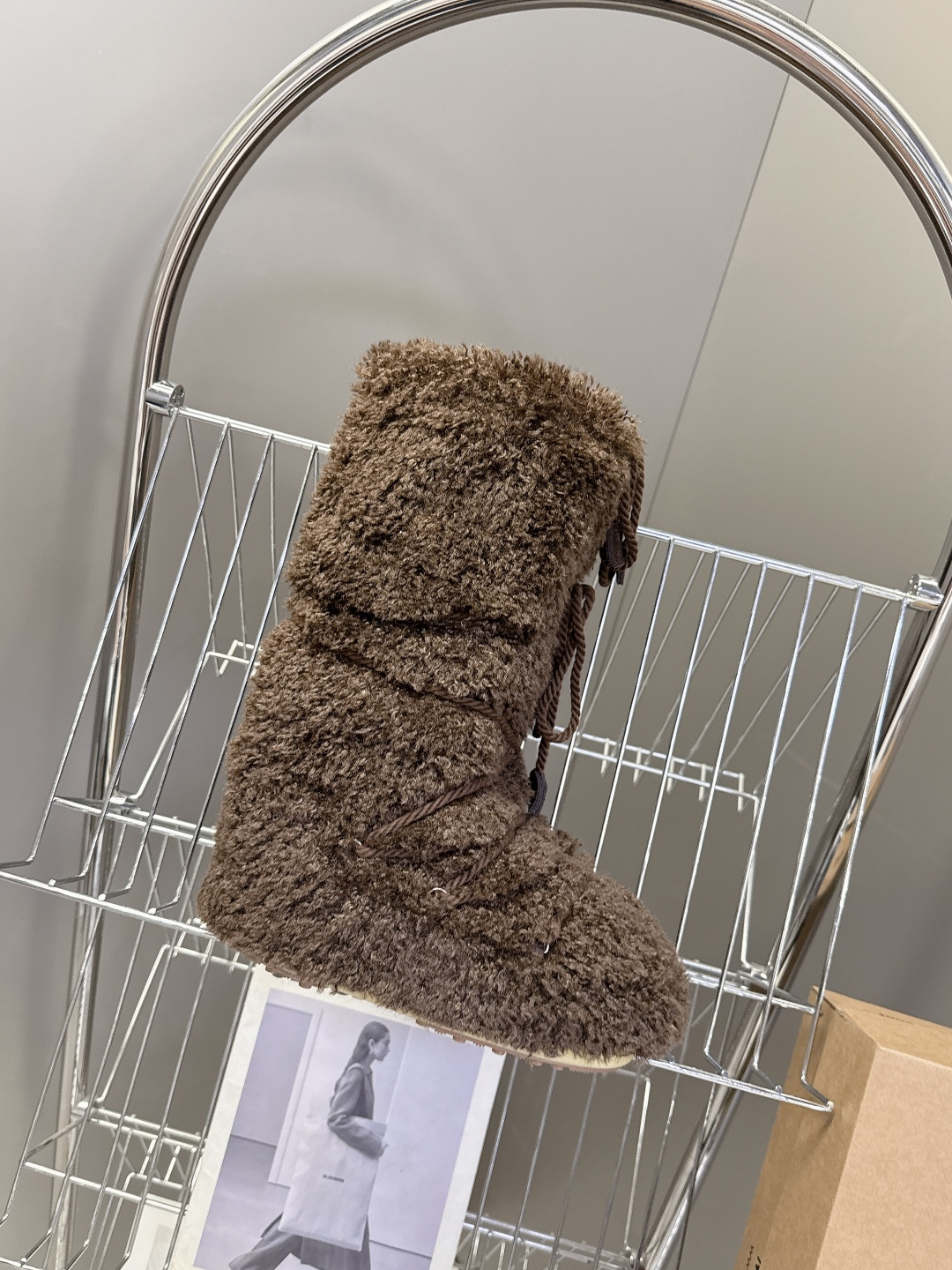 Moon Boot 秋冬最新款雪地靴 丑萌滑雪鞋超多明星网红种草 秋冬滑雪必备款 现在有一款更另类的雪地